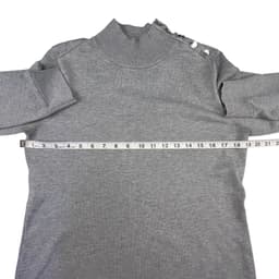 Item photo preview #3