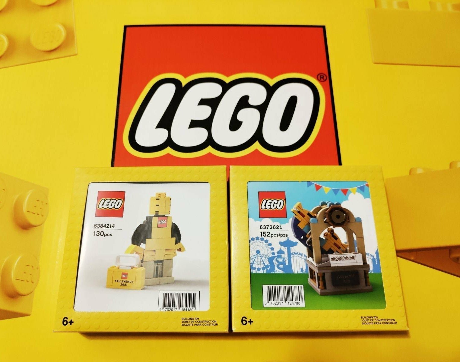 [SUPER RARE] Lego 6384214 NYC 5th Ave Brick Specialist & Swing Ship Ride