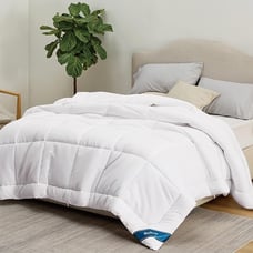 Down Alternative White Comforter