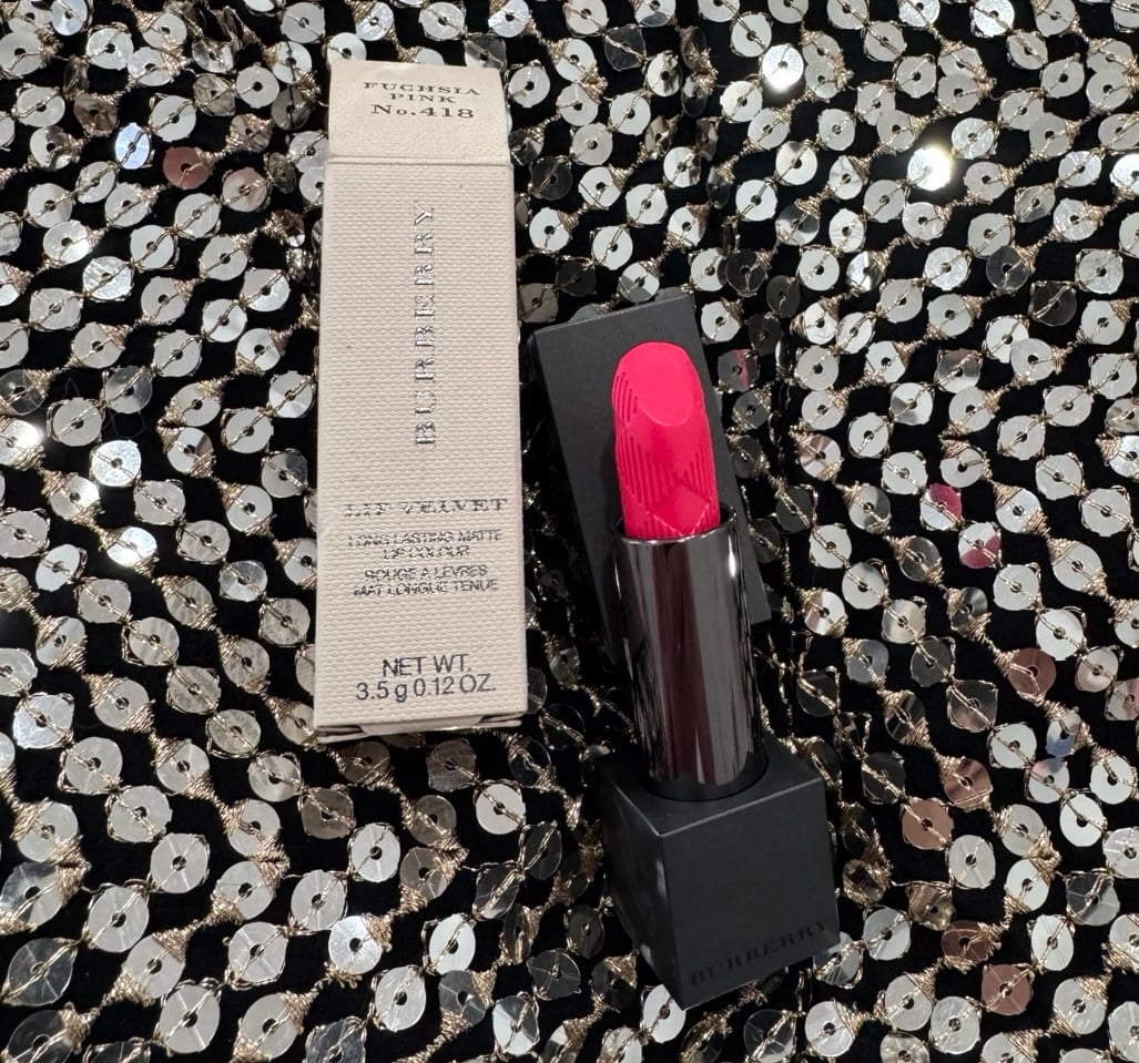 Lip Velvet 418 Fuchsia Pink by Burberry