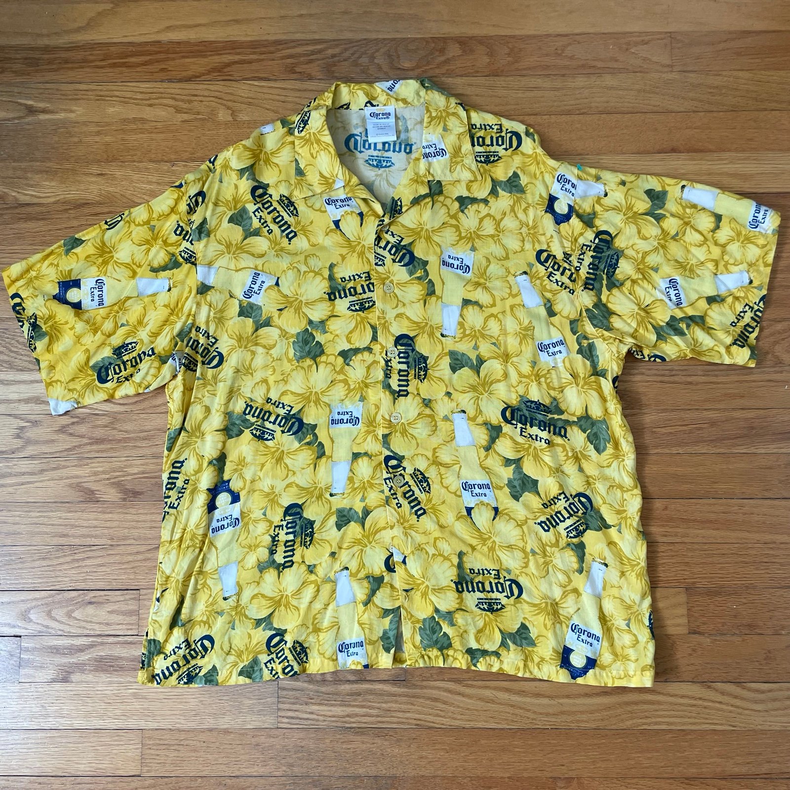 Corona Extra Size XL Mens Yellow Hawaiian All Over Button Up Shirt Modelo 2006