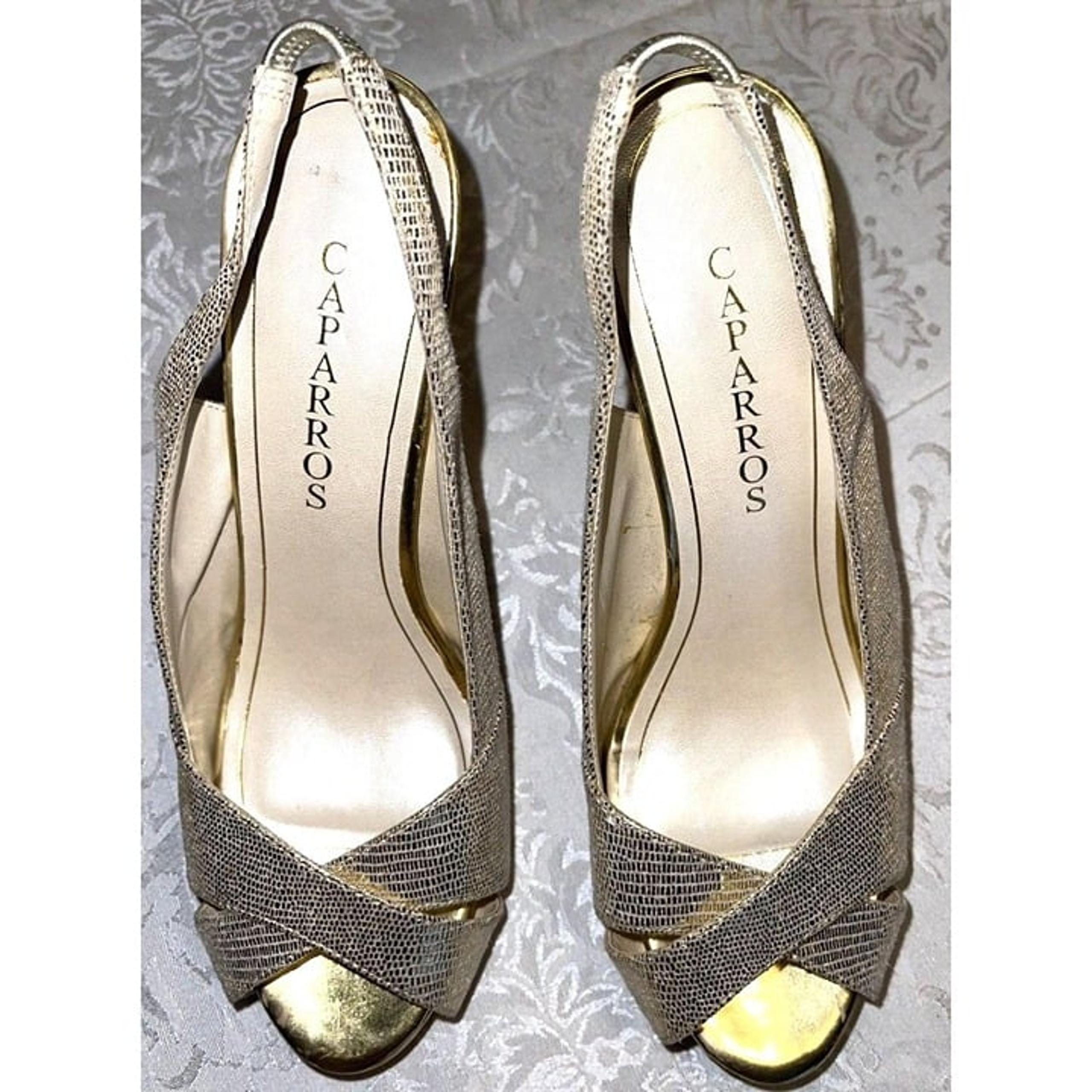 Caparros women’s heels shoes size 8.5B gold metallic open peep toe sling back