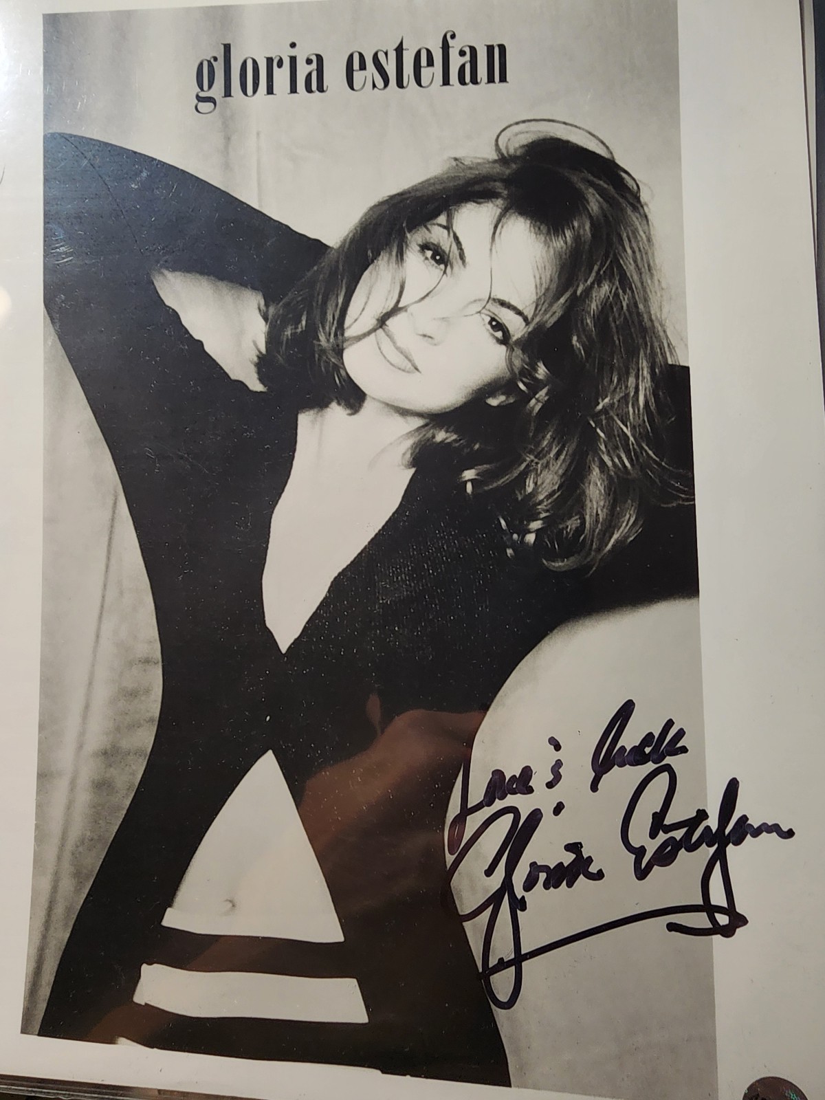 Autographed Gloria Estefan Signed 8x10 Autographed  Photo W /COA