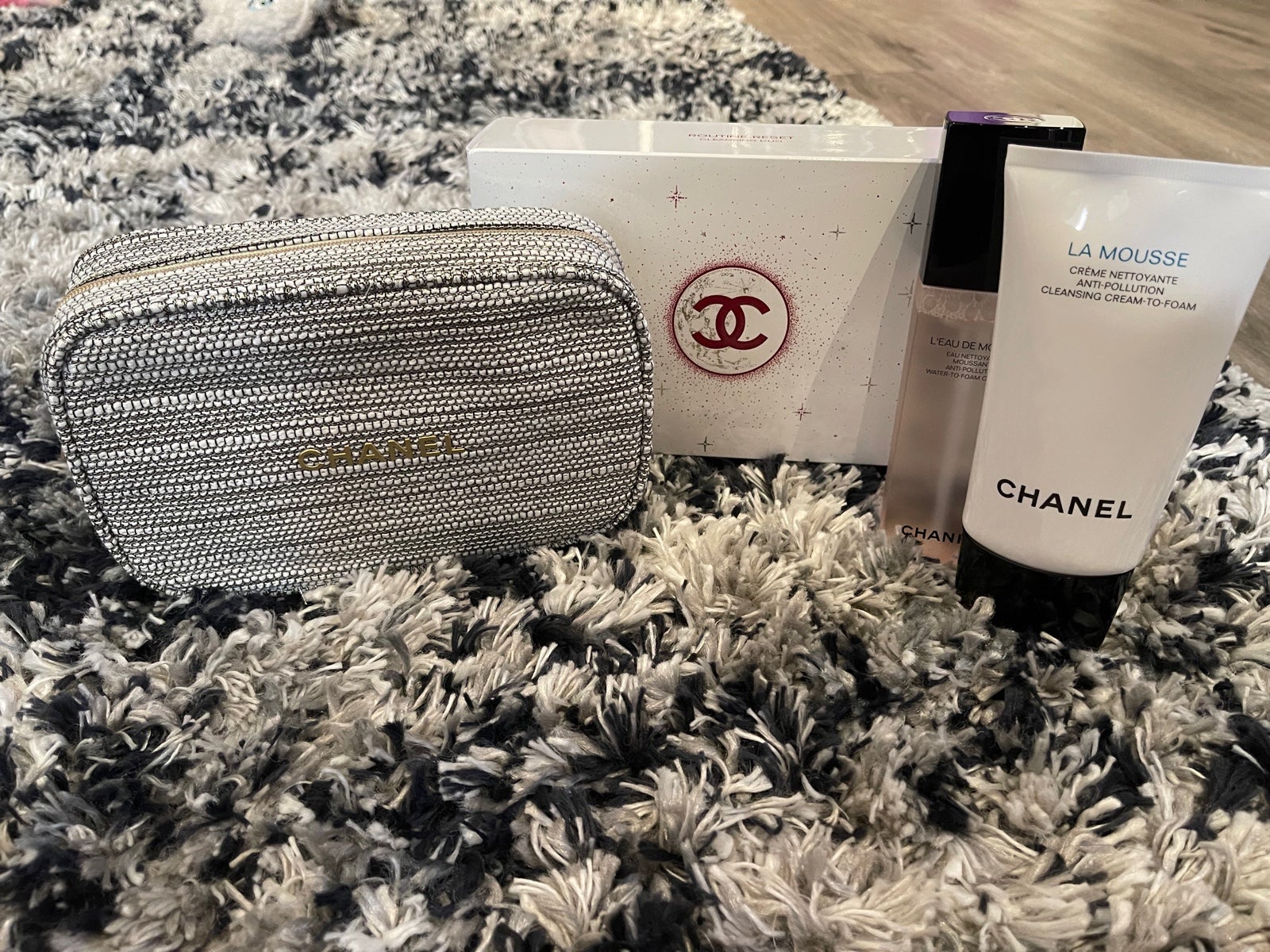 Chanel Routine Reset Cleansing Duo Holiday Set 2022