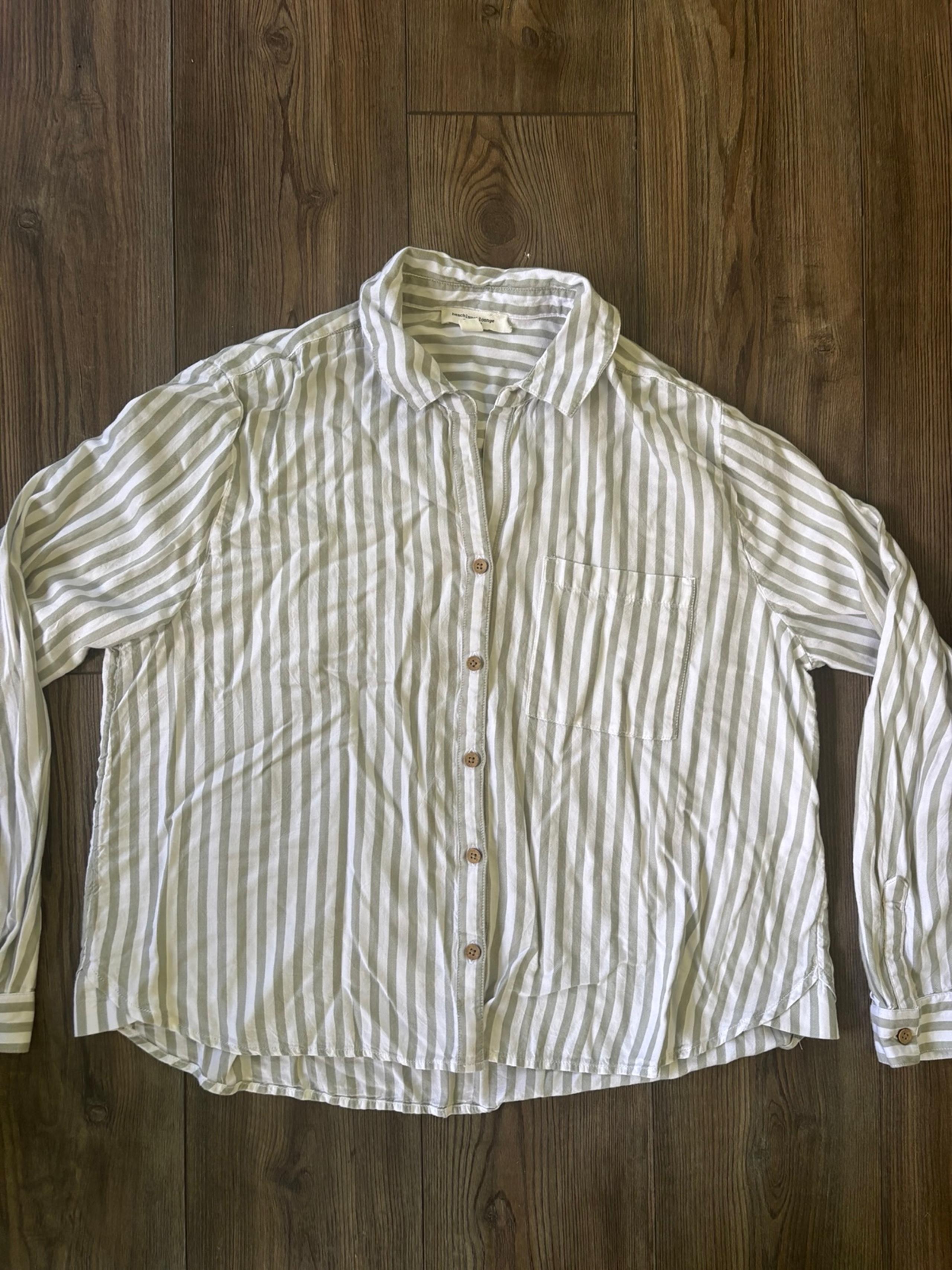 Beach Lunch Lounge Womens Green White Striped Button Down Shirt - Hi-Lo Hem Sz L