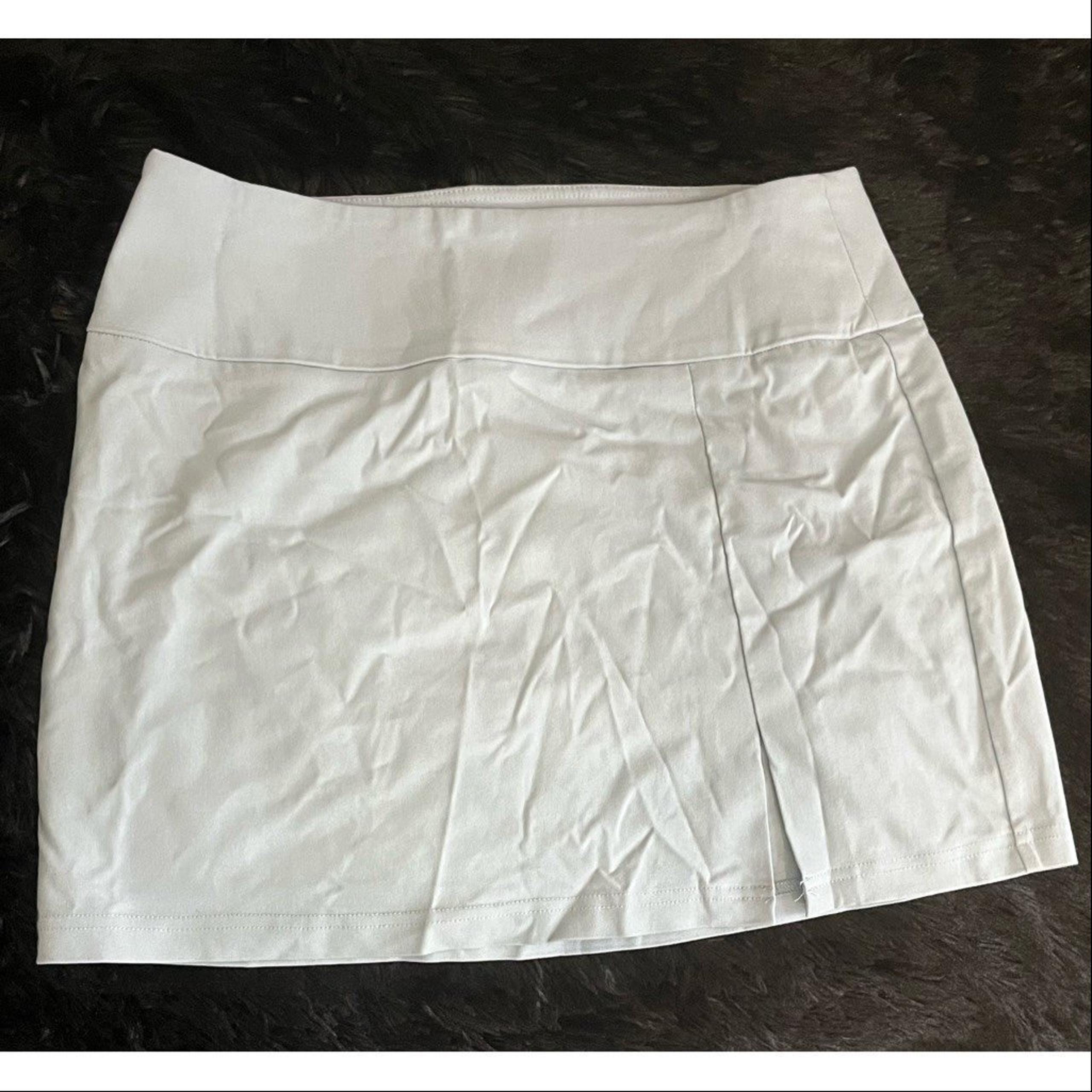 ✨Wet Seal Mini Skirt