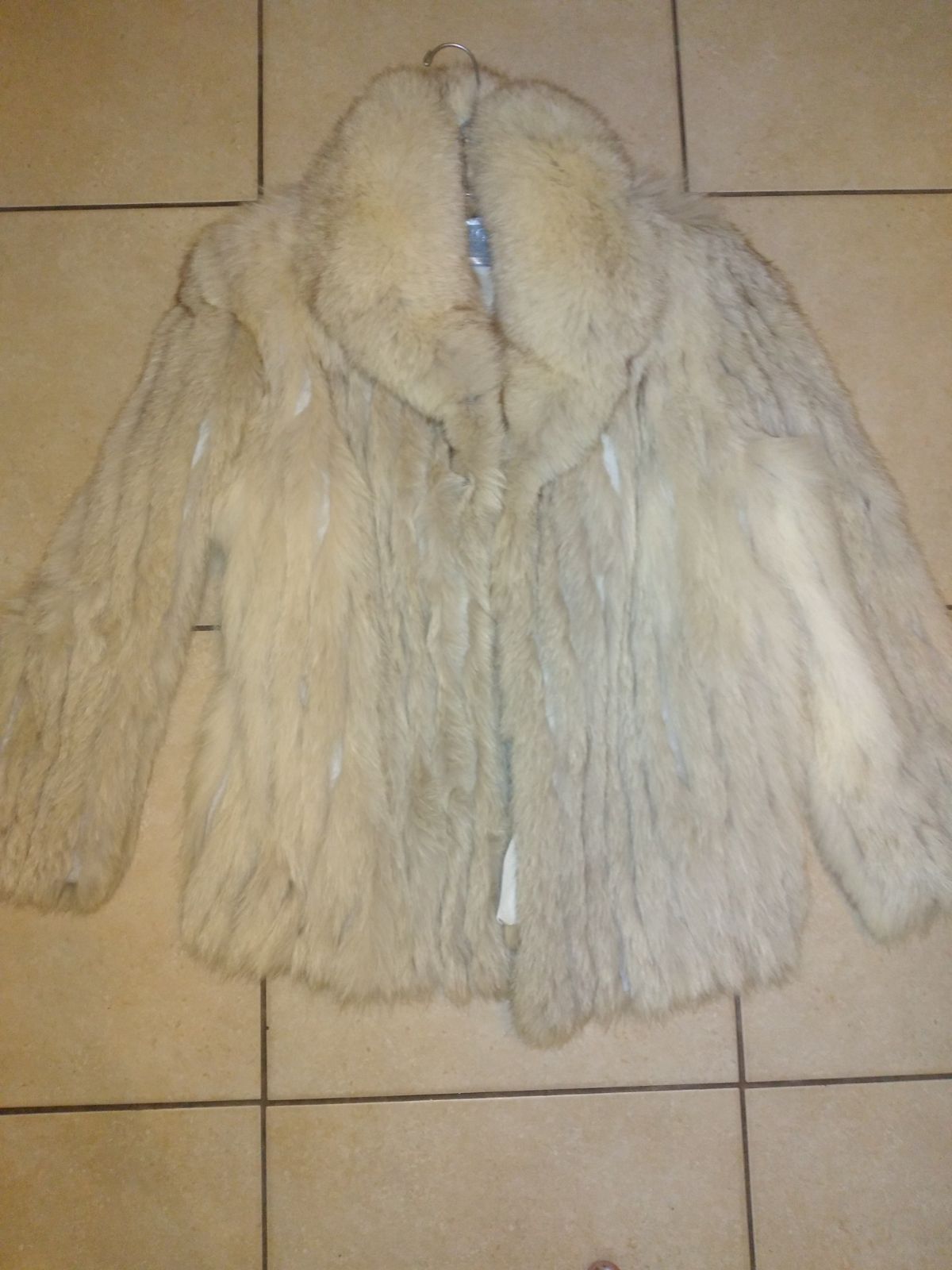Saga Fox Women's Medium Genuine Fox Fur