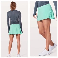 NWOT - Lululemon Play Off the Pleats skirt Green Sz.8