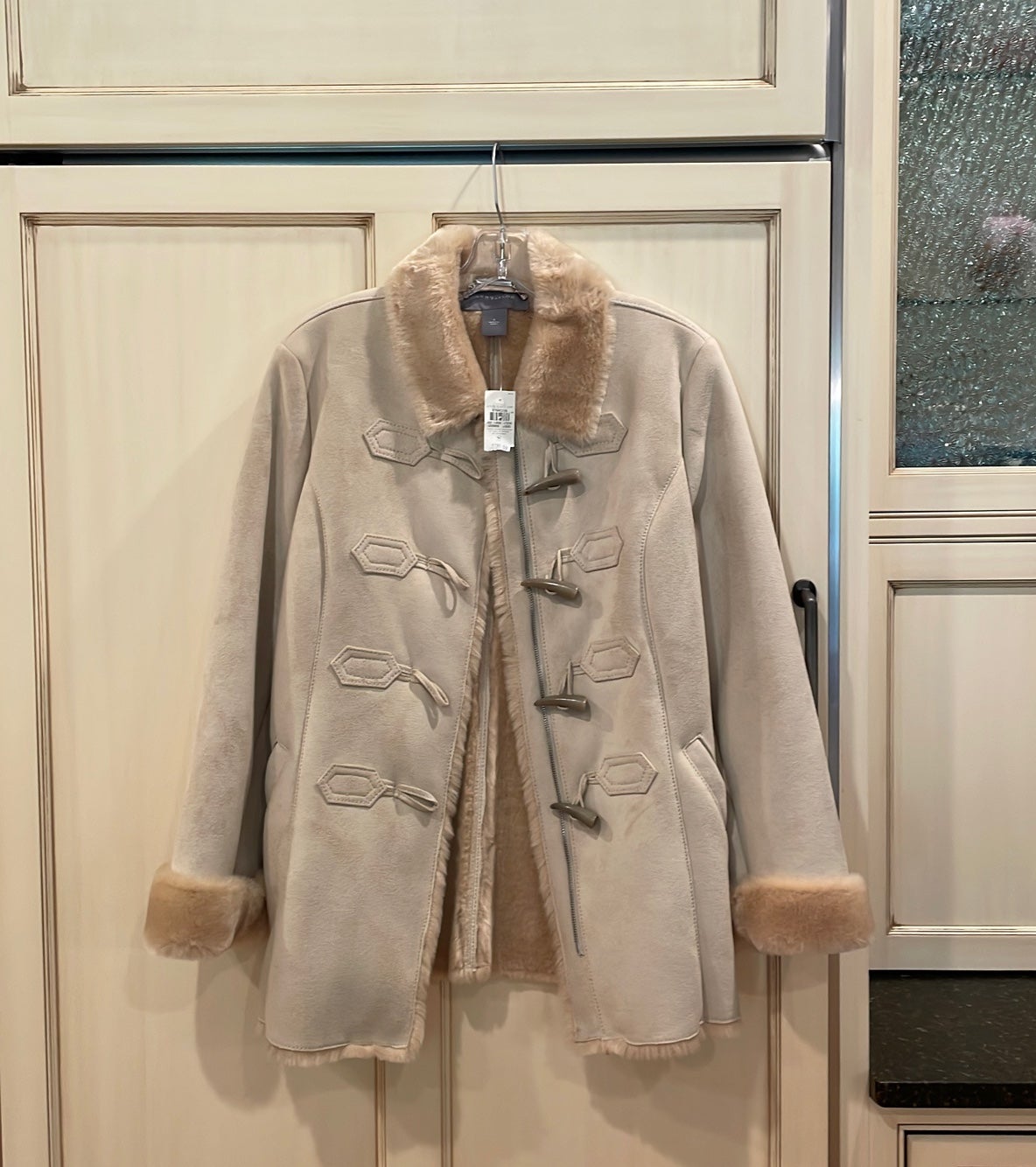 NWT!! Gorgeous Ann Taylor Faux Shearling Toggle Coat, Champagne , Size Small