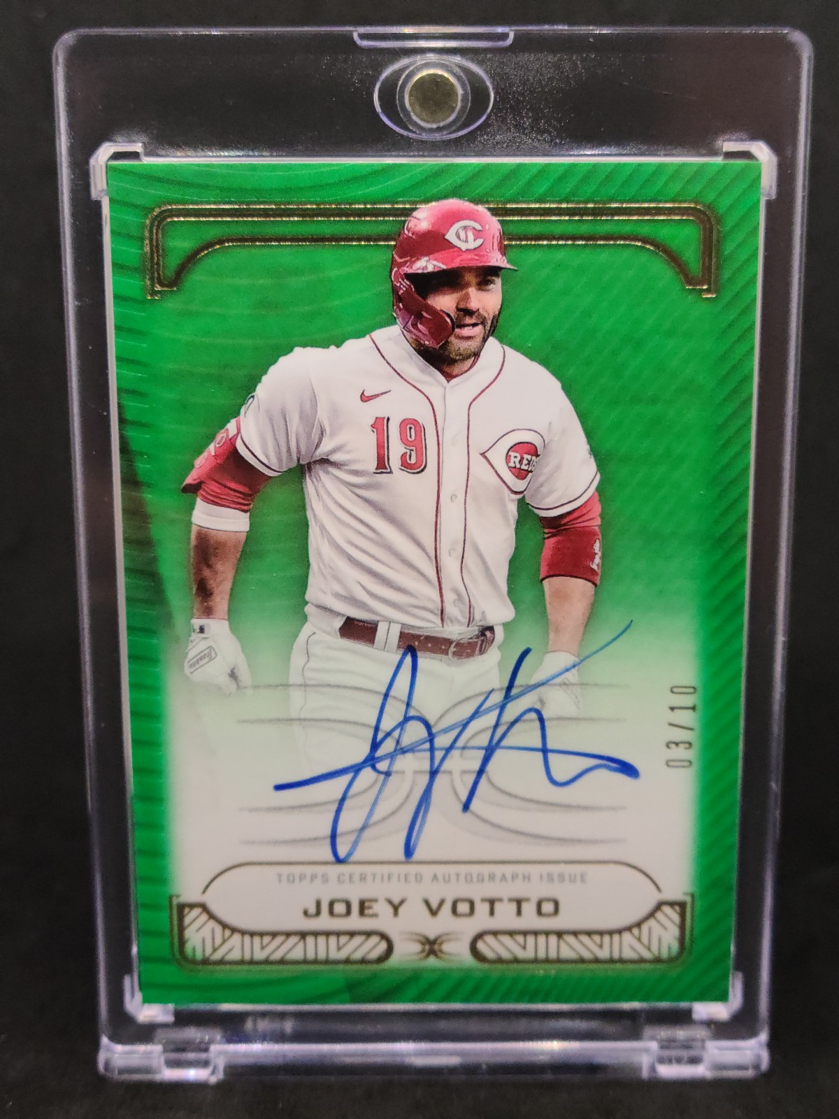 2023 Topps Definitive Joey Votto Green Auto /10 Reds Legend SP.