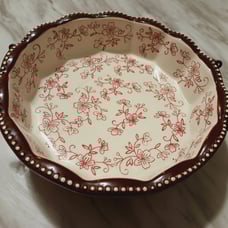 Temp-Tations by Tara Pie Plate Floral Lace 9 Diameter With Metal Rack