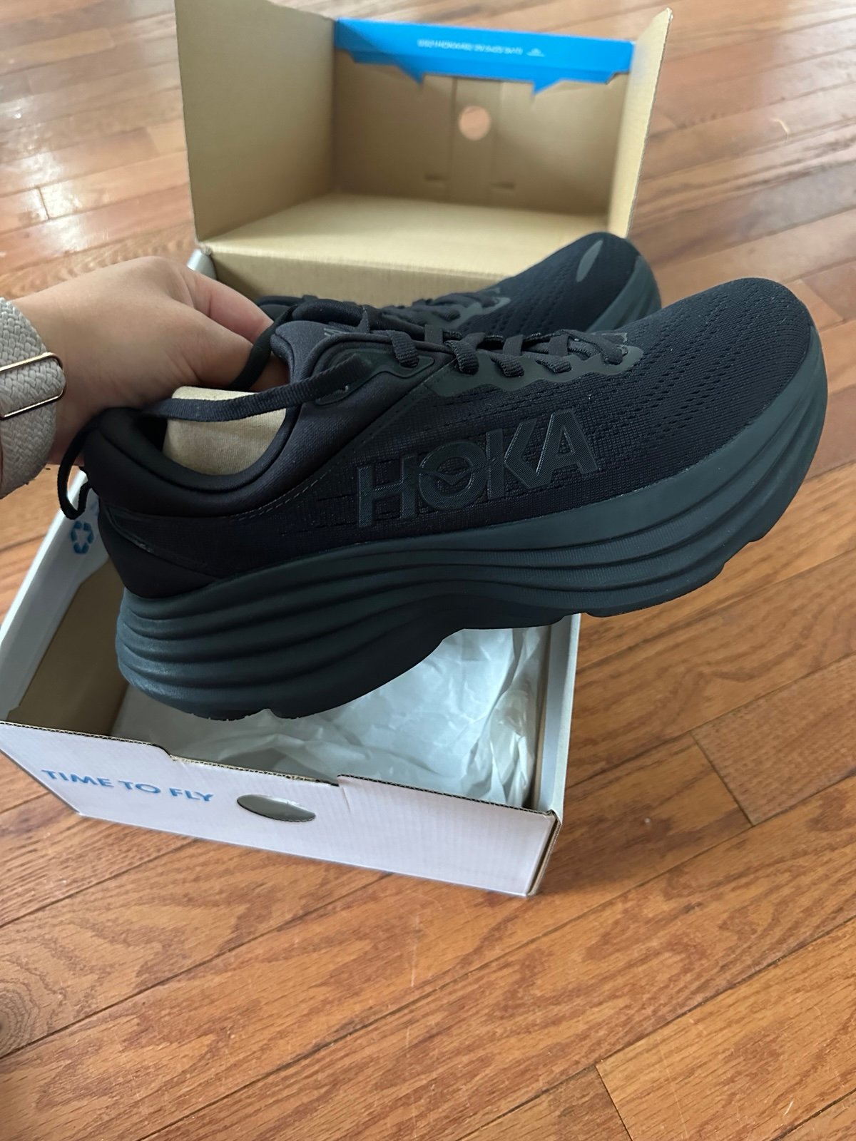 Like New Black Hoka Bondi 8 Shoes women’s size 8