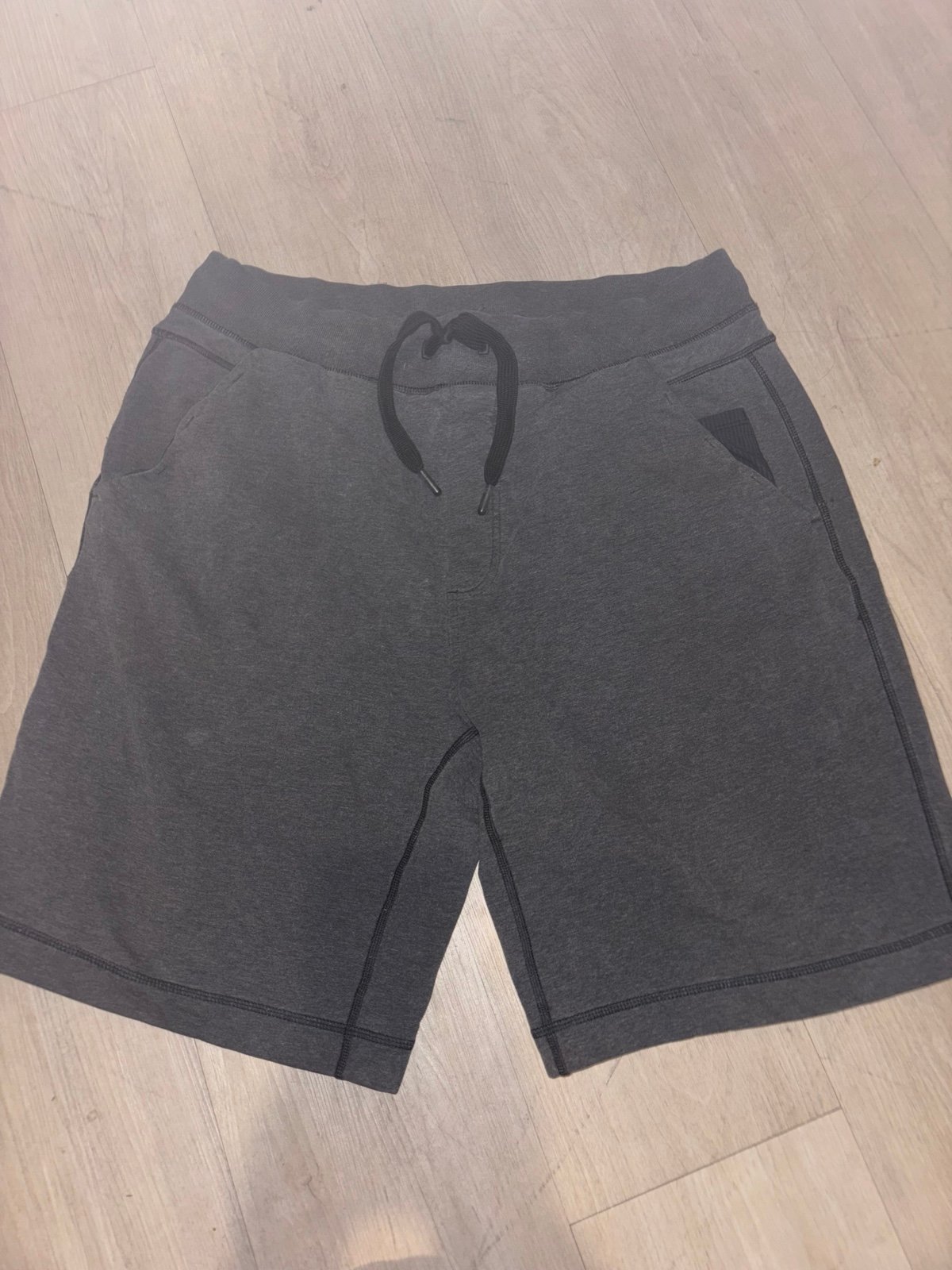 LULULEMON Men's Stretch Knit Athletic Shorts Heather Charcoal Gray Size medium