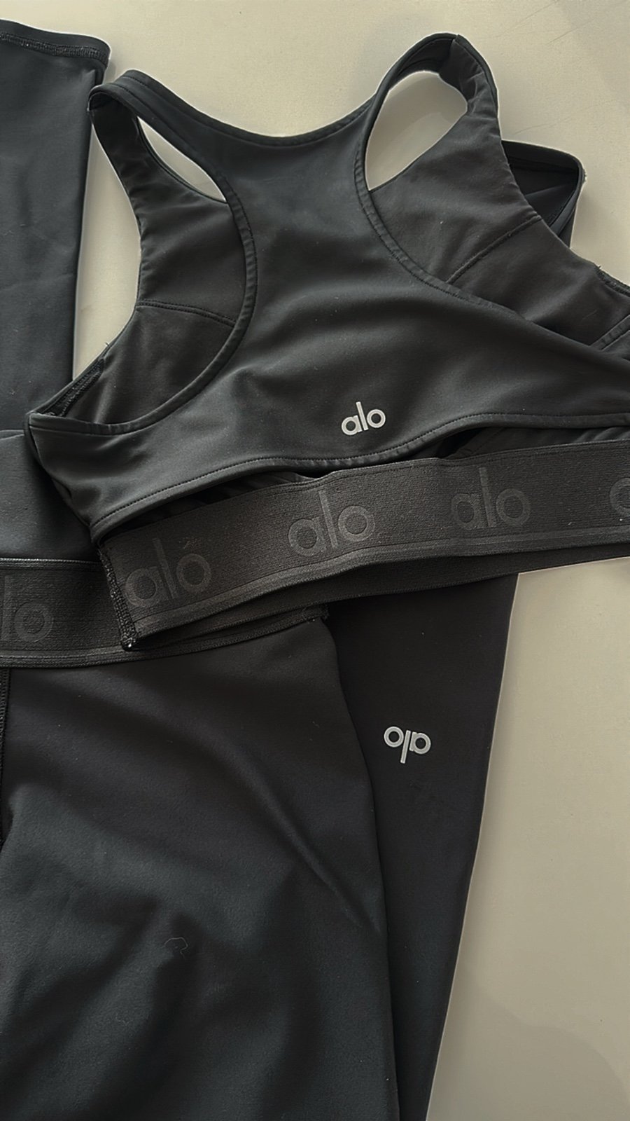 Alo leggings and bra