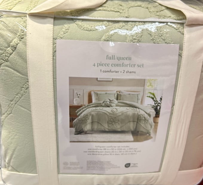 Peri Home Green Full/Queen 4 piece Comforter Set 88”x92”