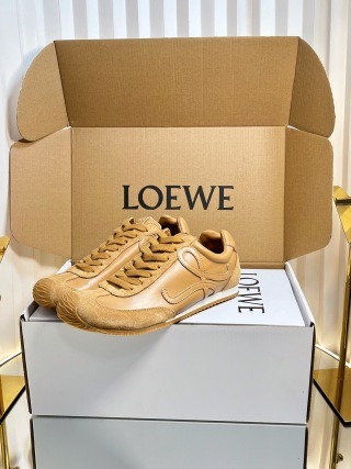 Loewe Warm Brown Escape Sneakers