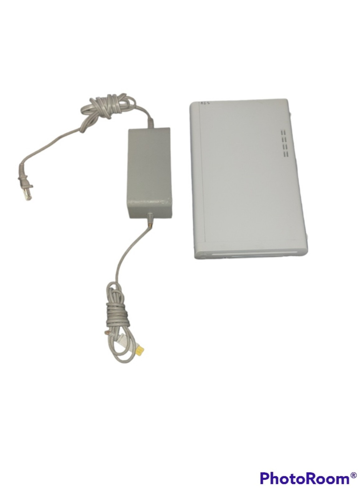 Nintendo Wii U 8GB in White Console Wup-002 And Power Supply Only Tested