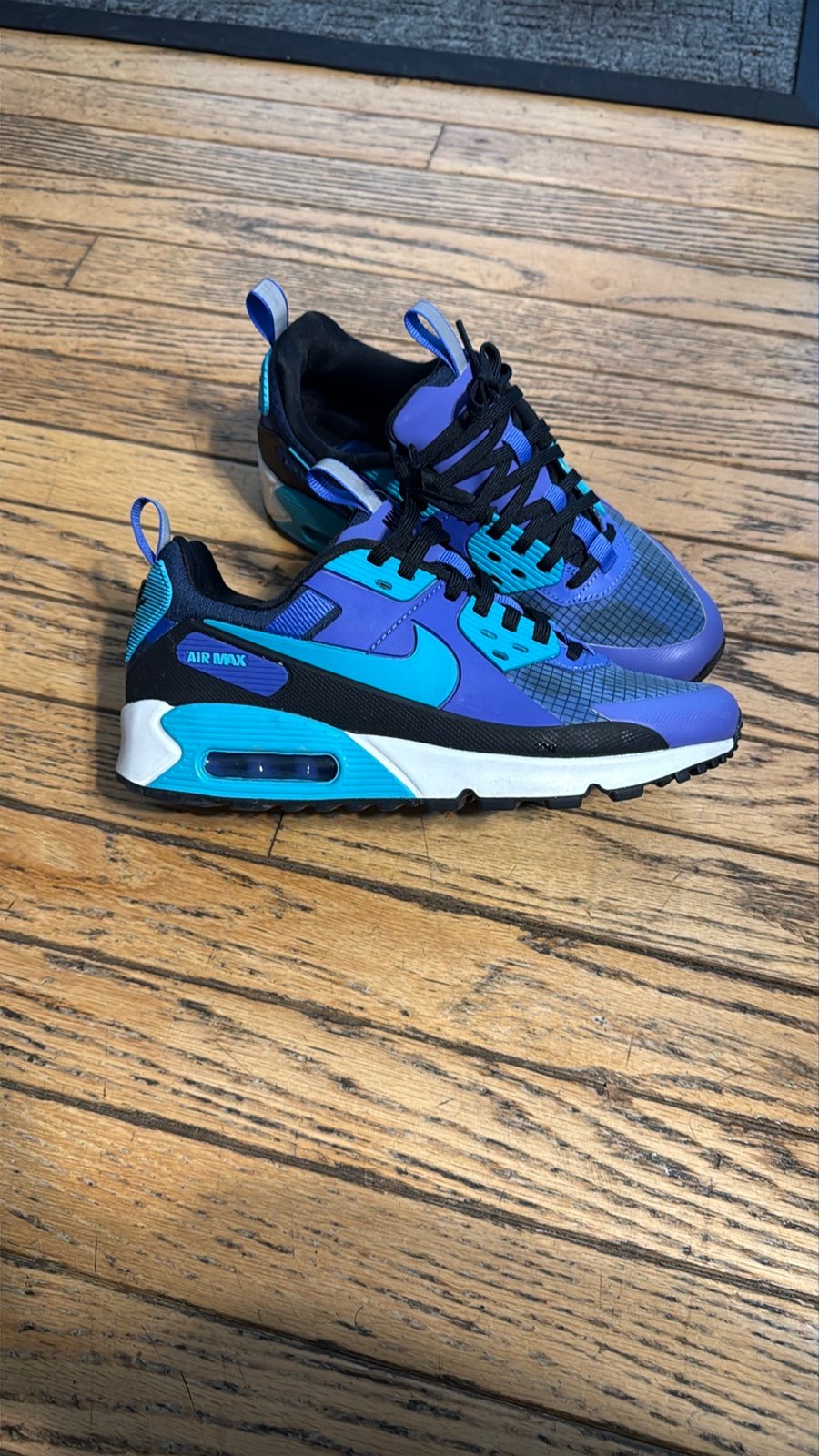 Nike Air Max Sneakers Purple/Teal/Black Y6 / W 7.5 NWOT