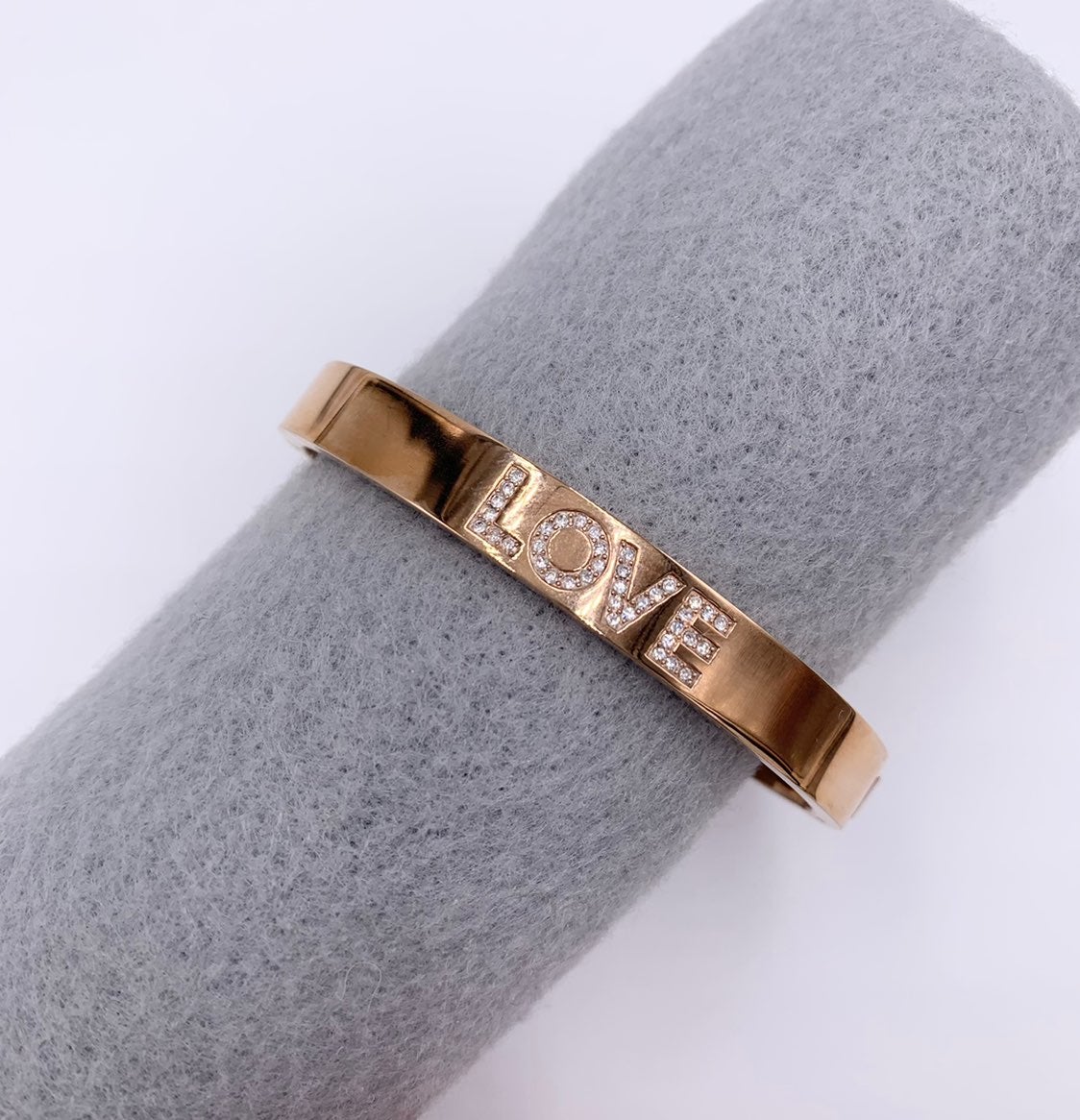 NWT Michael Kors Love Bracelet