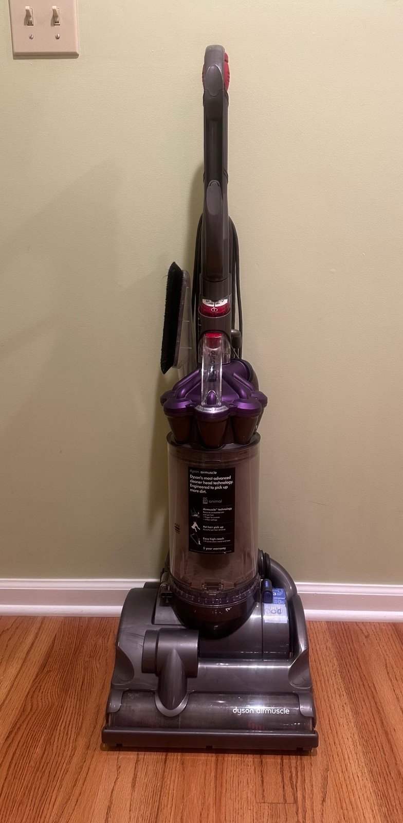Dyson DC28 Vacuum Cleaner Air Muscle Multi-Floor Bagless Purple Cyclone Upright