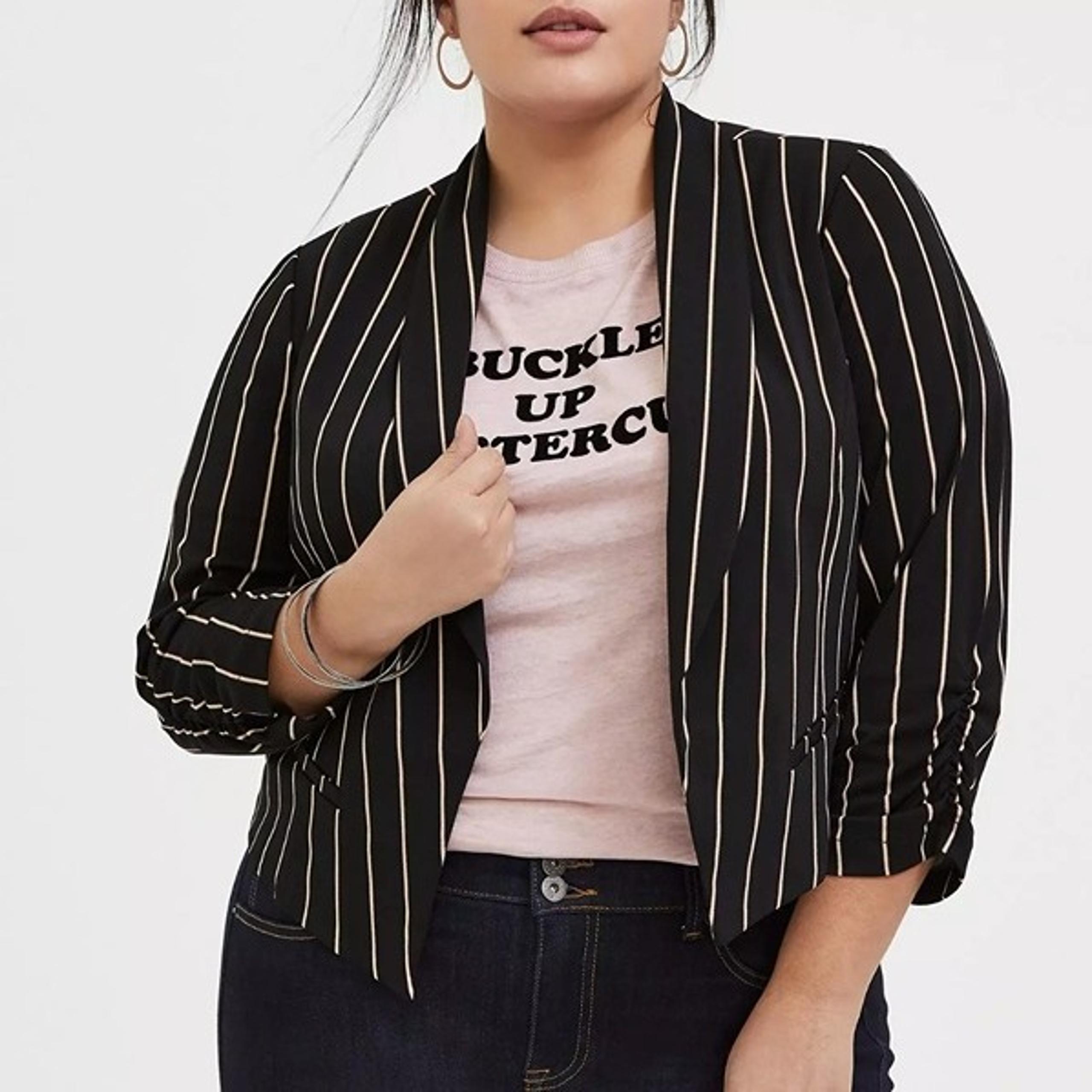 Torrid Blazer Size 0 95% Polyester