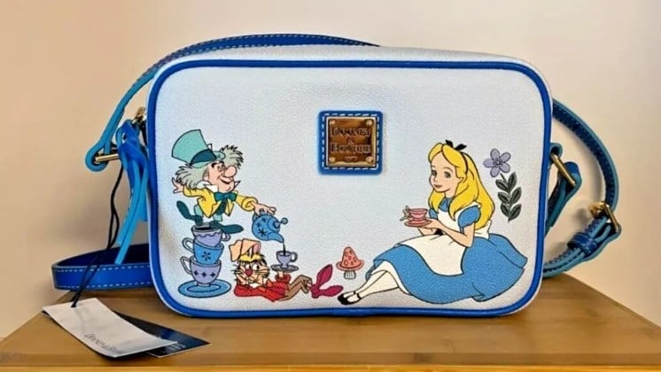 ALICE IN WONDERLAND DOONEY & BOURKE CROSSBODY CAMERA BAG