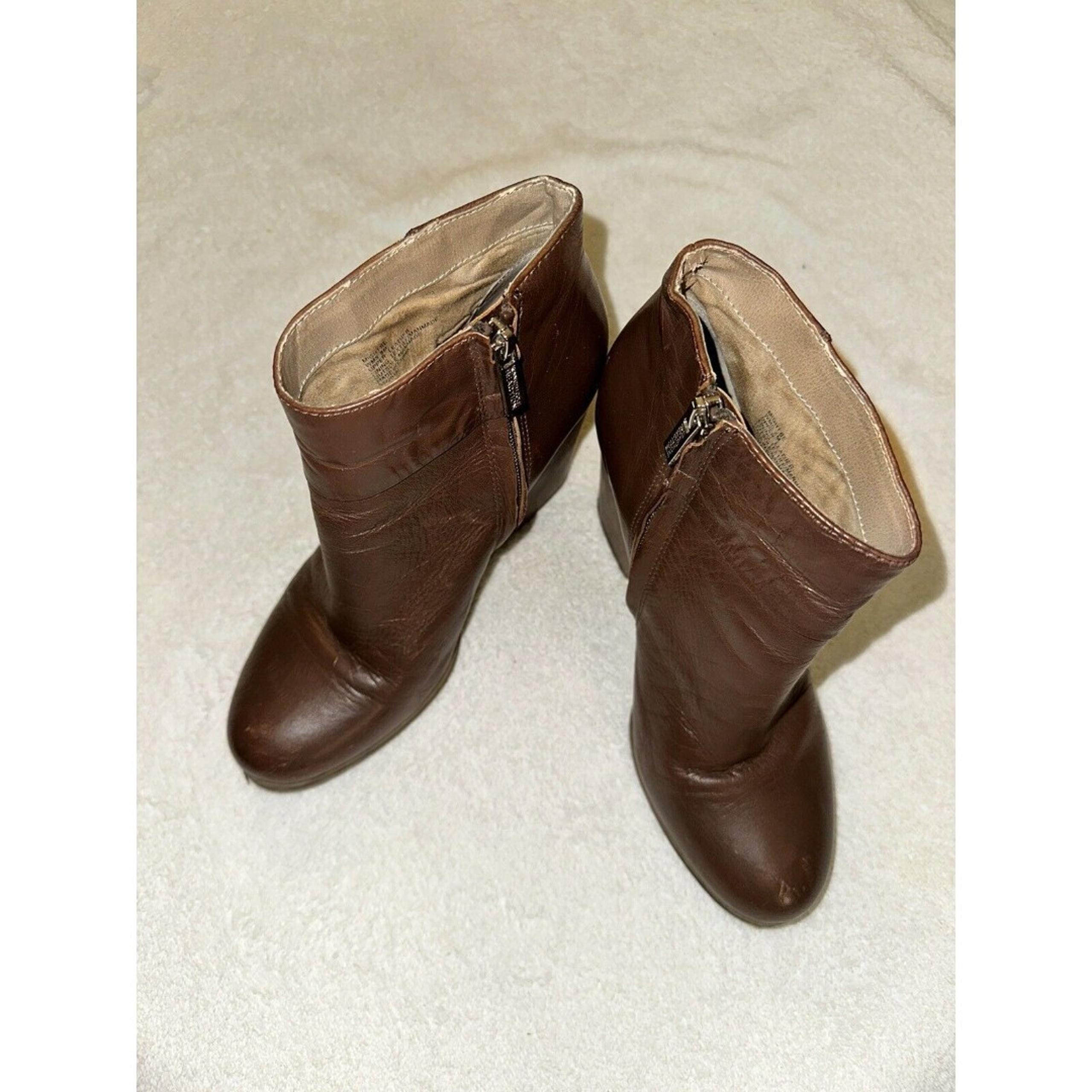 Kenneth Cole Reaction Brown Leather Ankle Boots. Zip Up. SZ 8