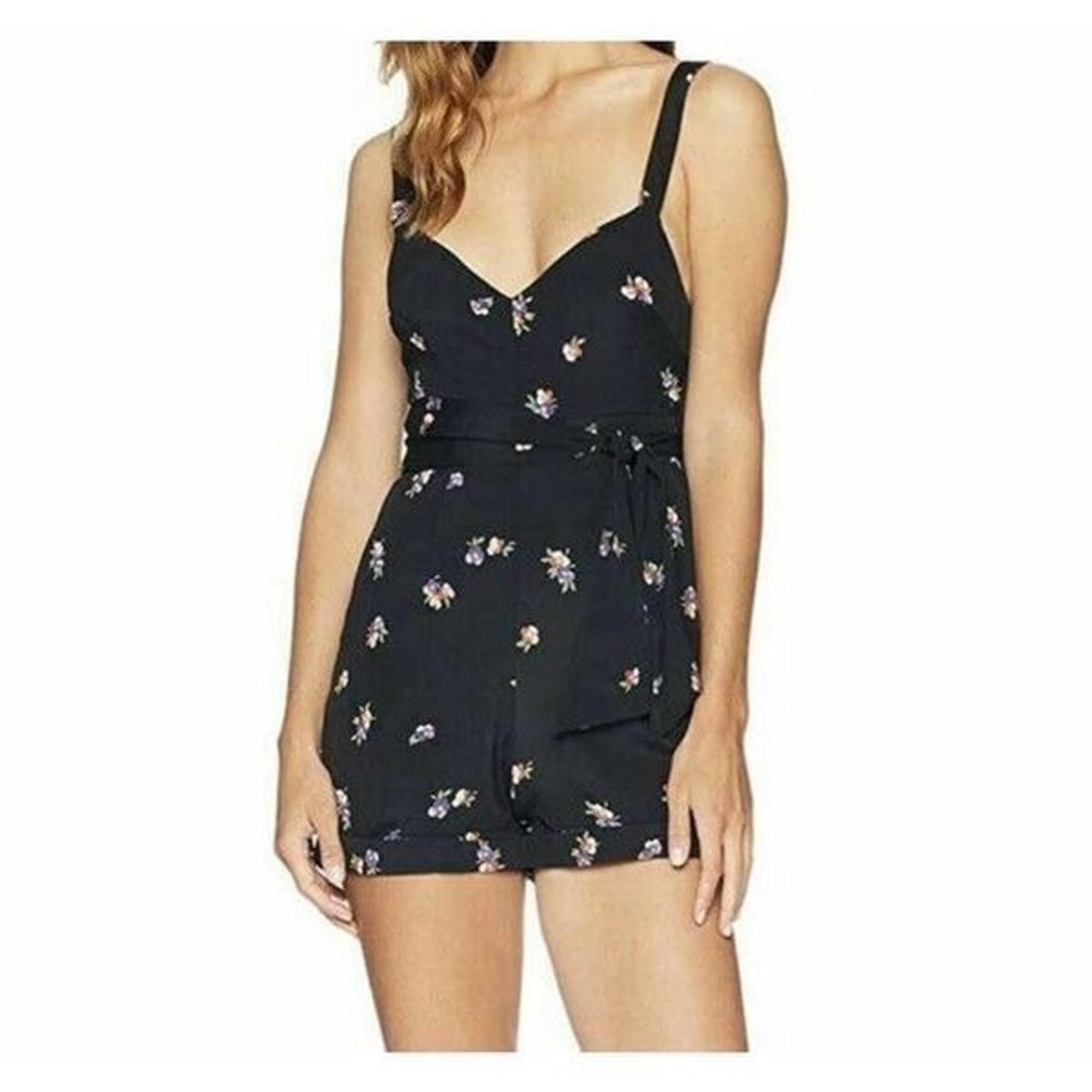Flynn Skye Black Floral v neck strapped Romy Romper Womens Medium NWT