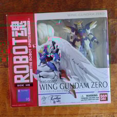 The robot spirits Wing Gundam Zero figure