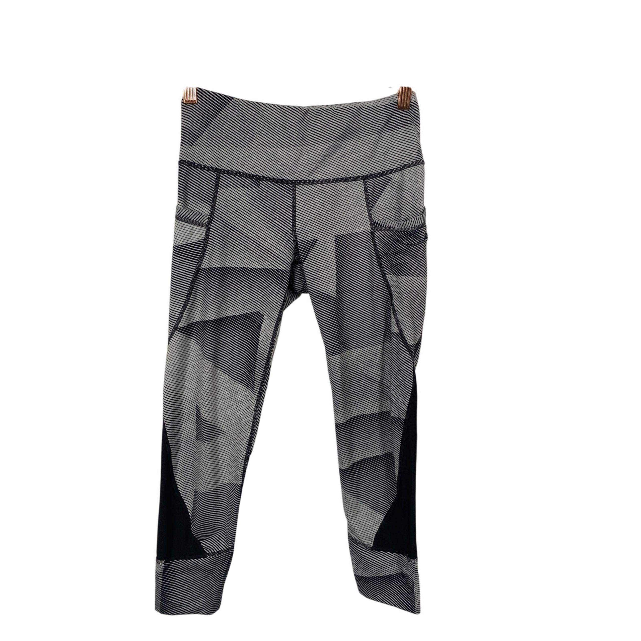 Athlete Women Surge Relay 2.0 Capri Activewear Legging Gray Zip Pocket Size XS