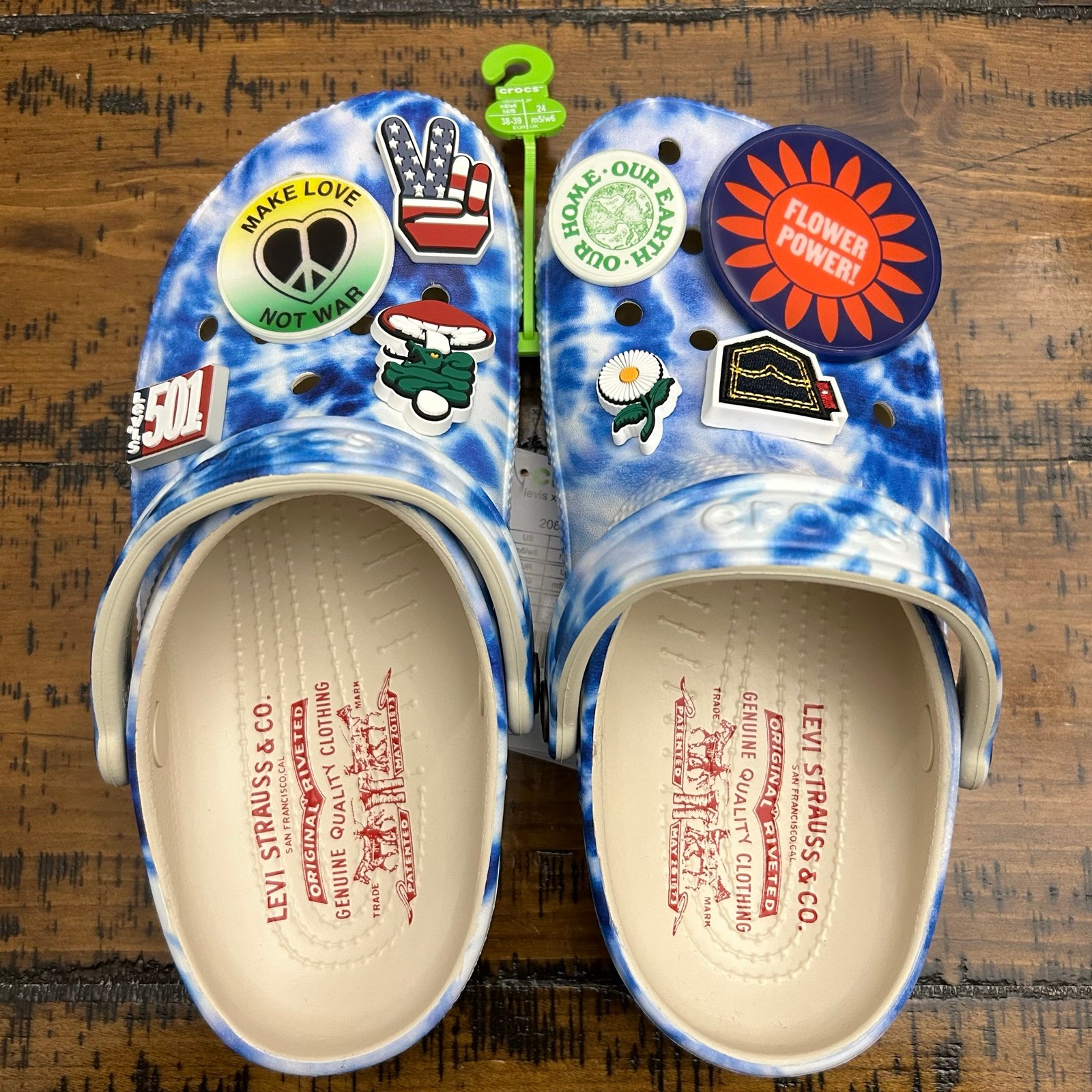 New Size M6/W8 Levi’s X Crocs Classic Clog