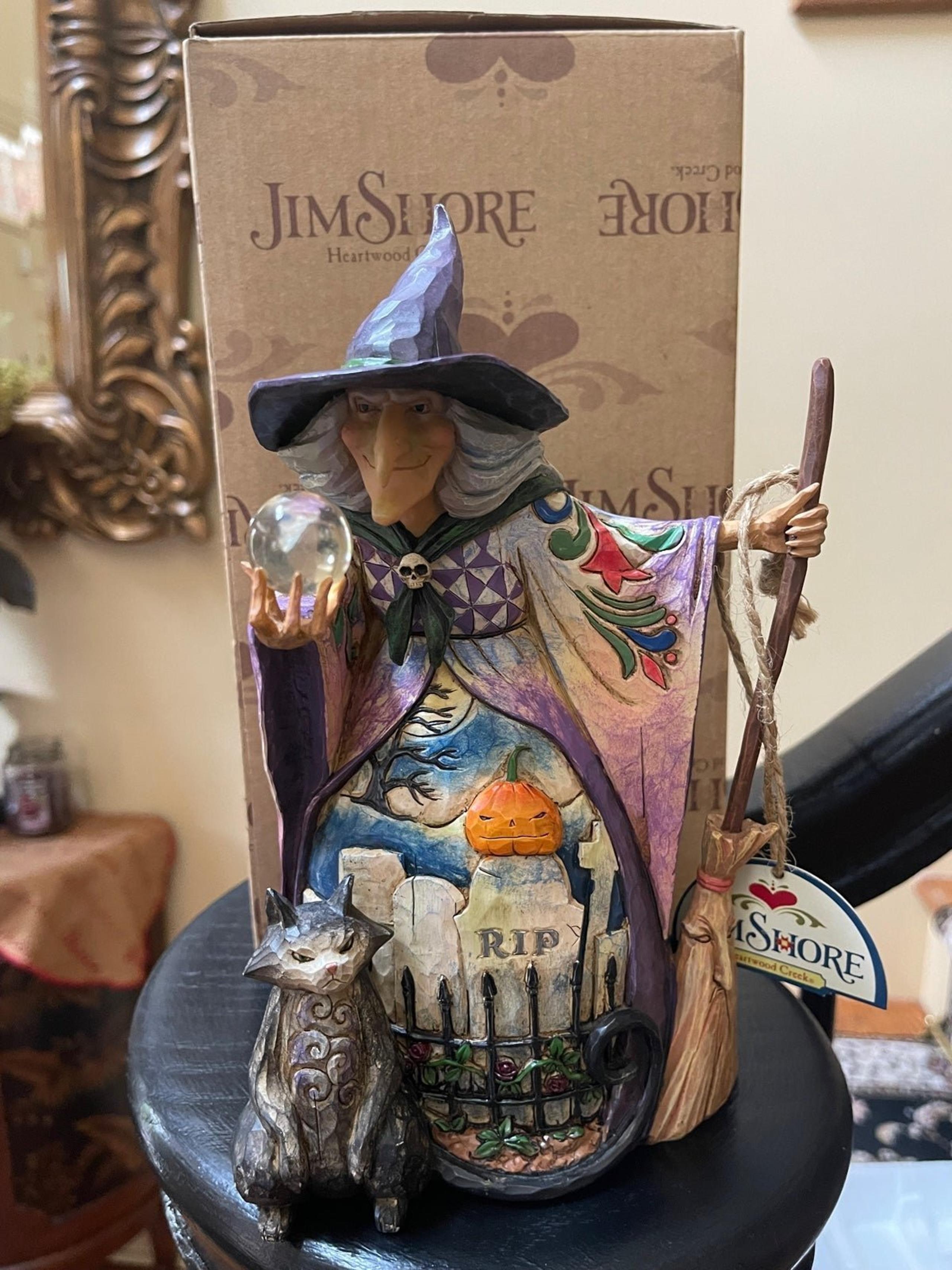 Jim Shore WHAT DO I SEE Witch with Crystal Ball #4008905 Halloween 2007.  Box