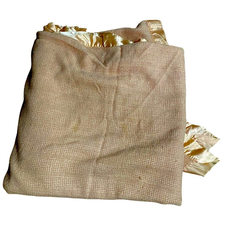 Faribo 60% Wool 40% Acrylic Waffle Blanket w Satin Trim 92” X 106” Queen VTG USA