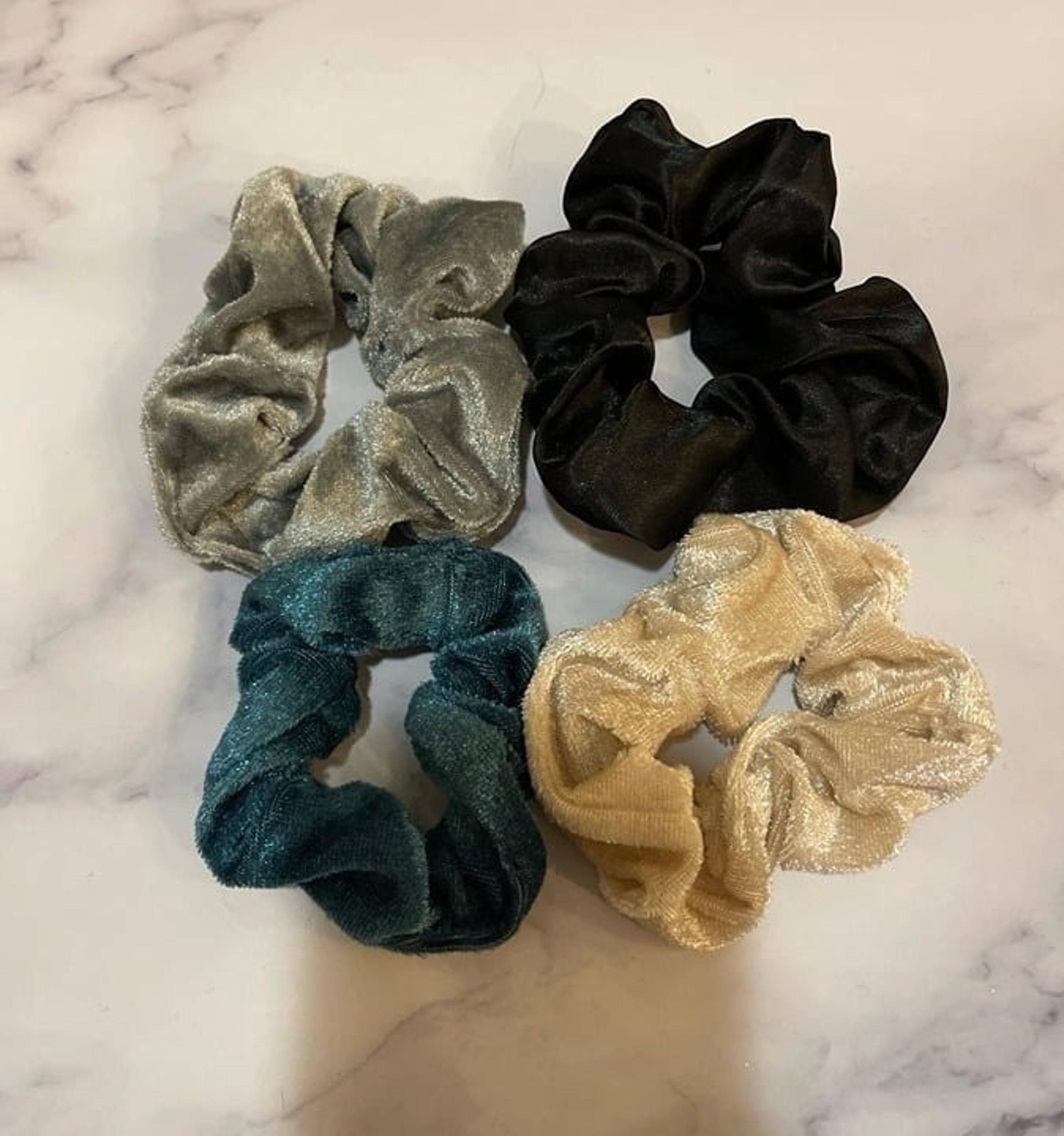 Set of 4 neutral tone scrunchies NWT
