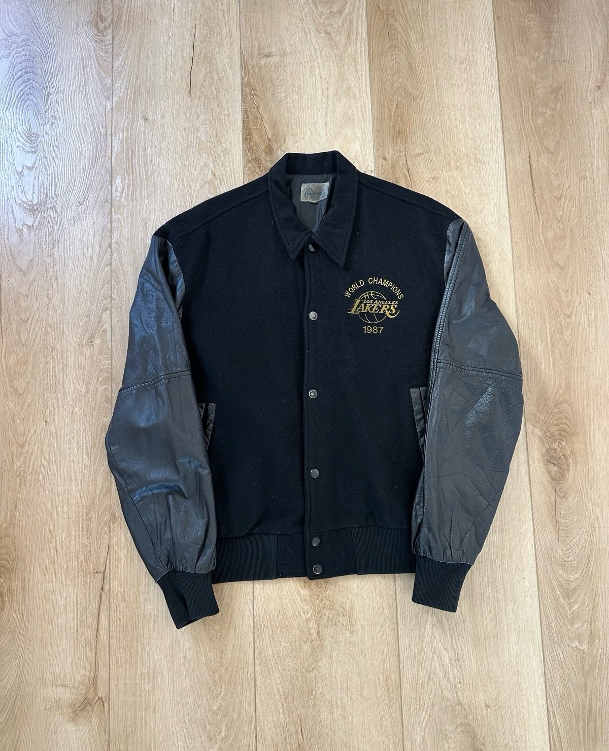 Vintage 1987 Lakers Leather Jacket. Men’s Large.