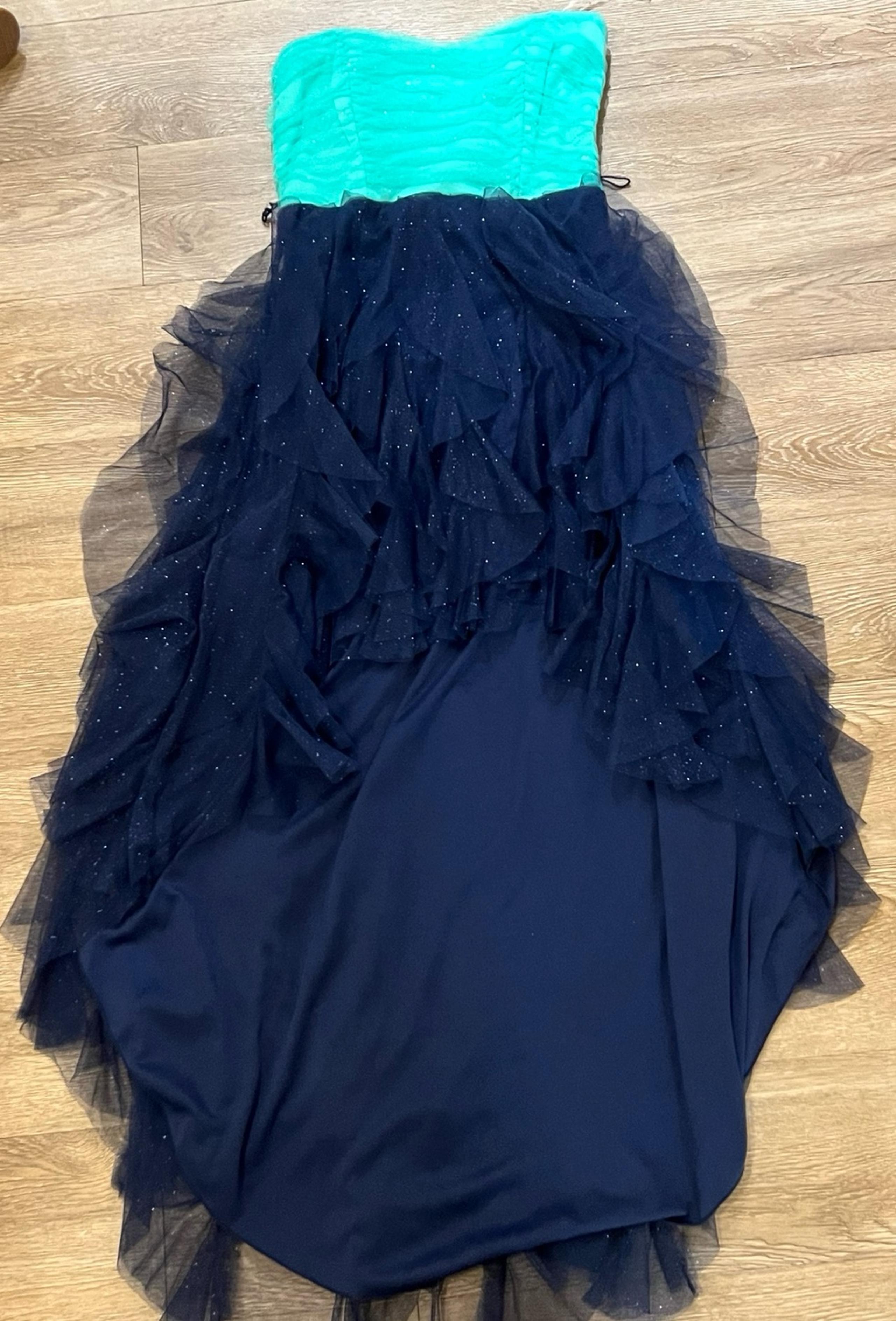 dress with tapered back