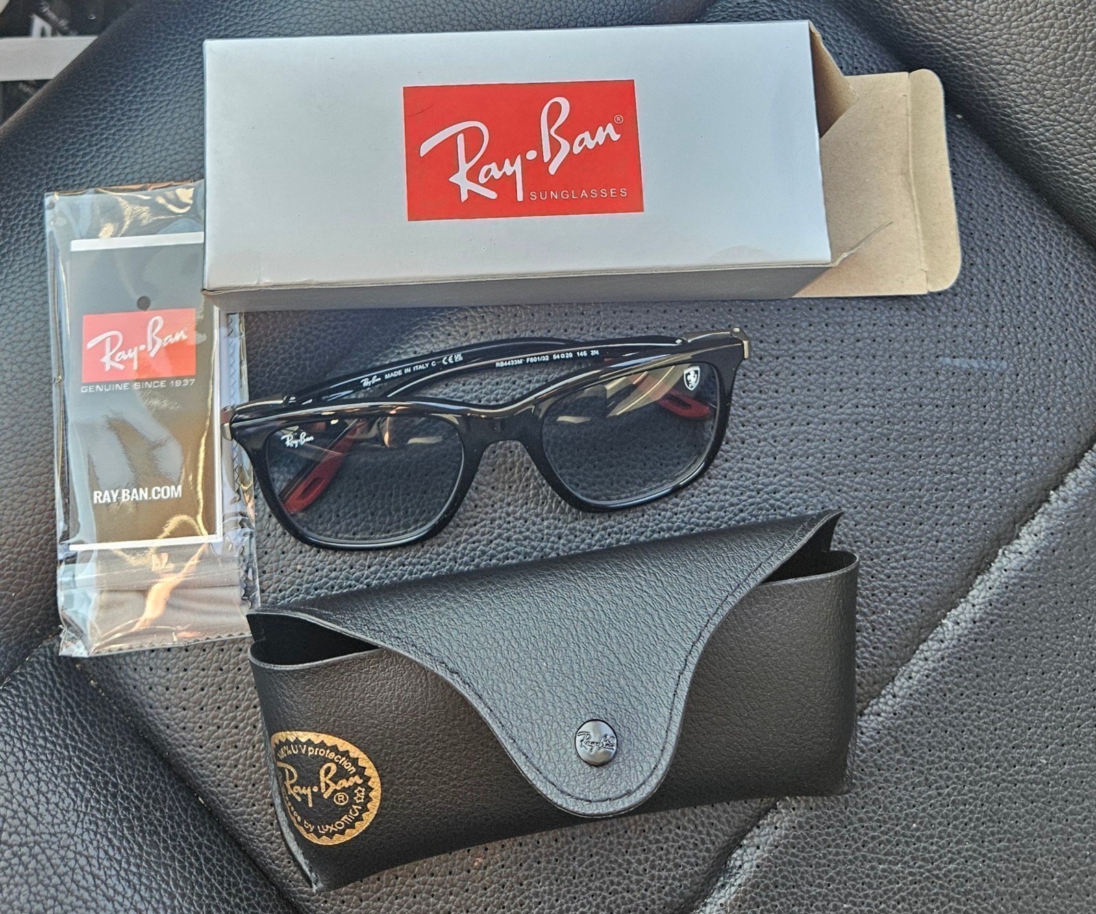 Rayban Ferrari