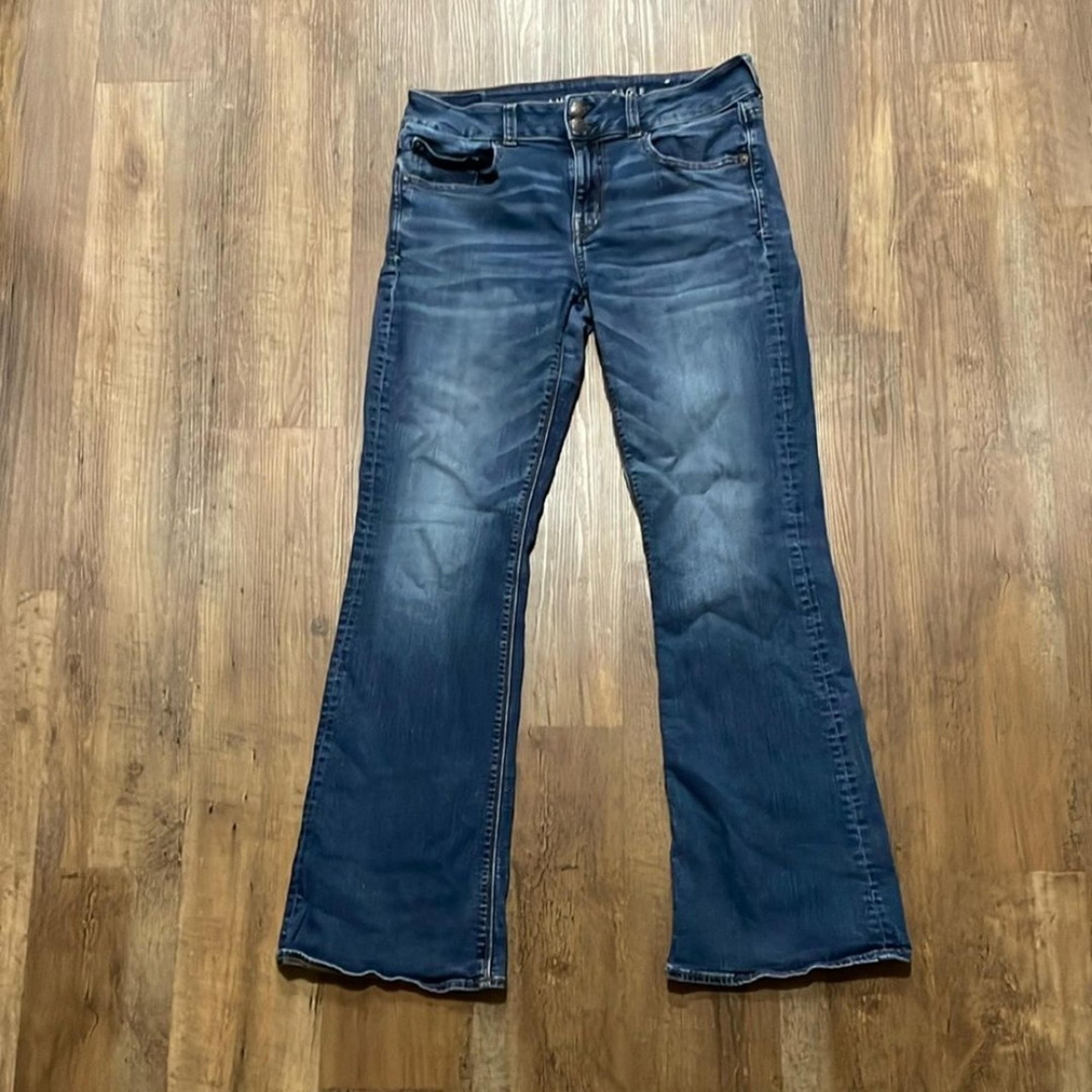 American Eagle Artist Flare Super Stretch Jeans Size 12 Regular