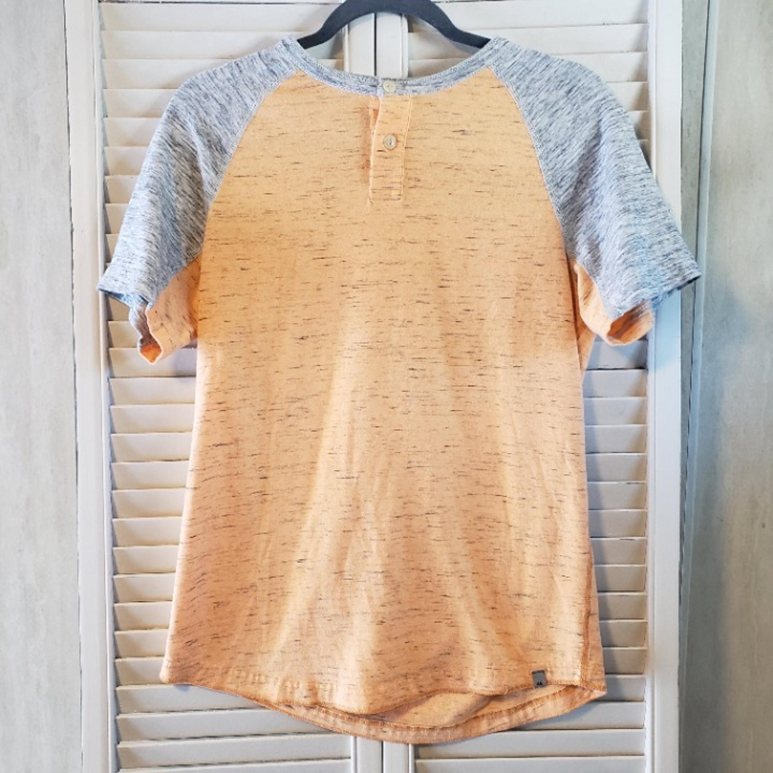 American Eagle Men's  Active Flex Shirt/Henley - Orange/Grey | Size XS
