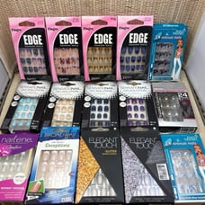 15x variety of press-on and glue-on nails (DG20
