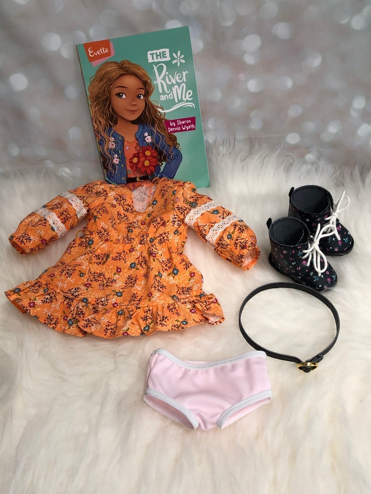 American girl Evette meet outfit