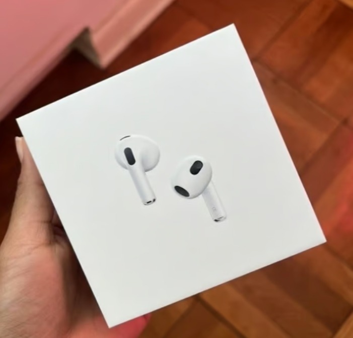 Ａpple ＡirPods 3rd Generation with Charging Case in White