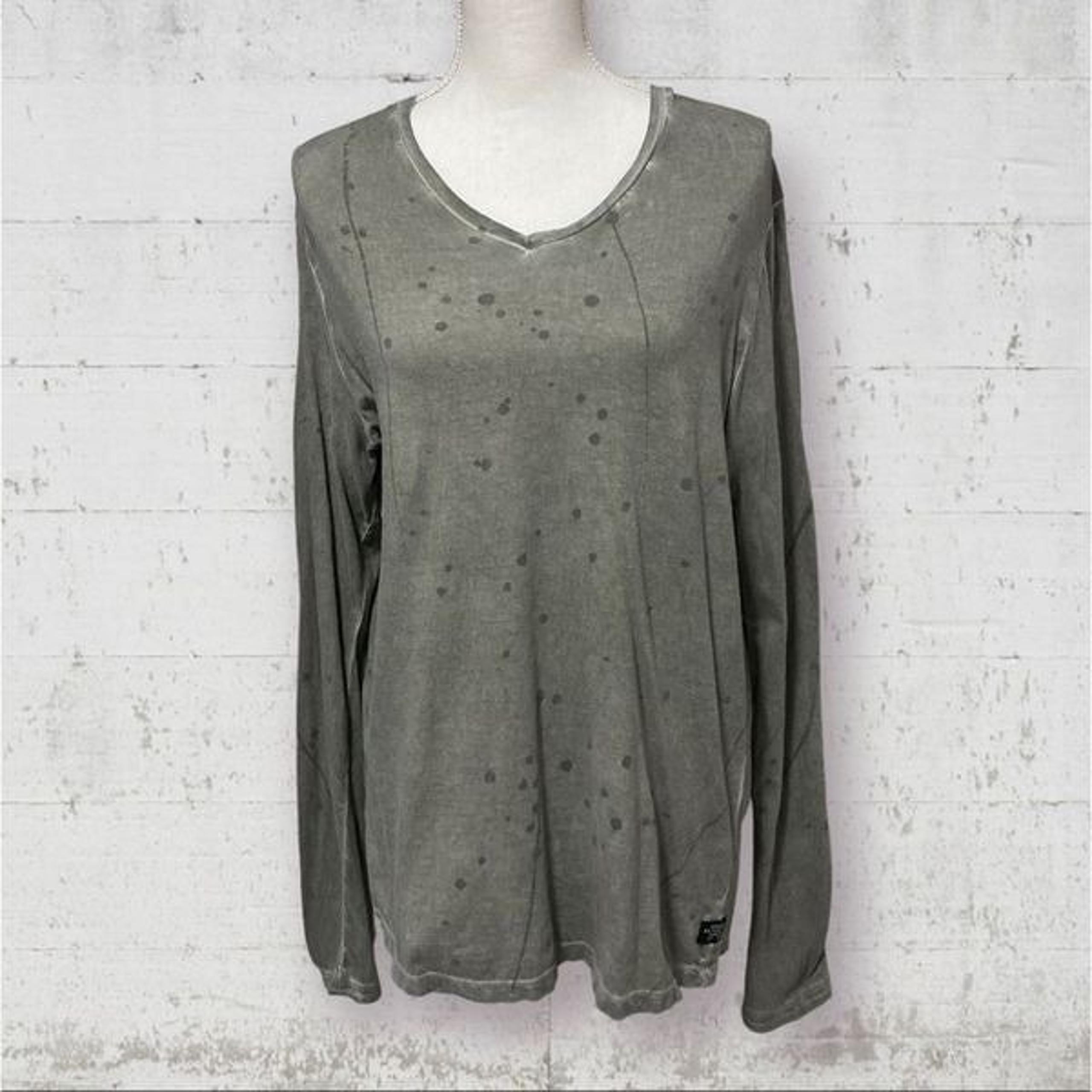 I JEANS BY BUFFALO | Olive Green Splatter Print V-Neck Long Sleeve Shirt Size M