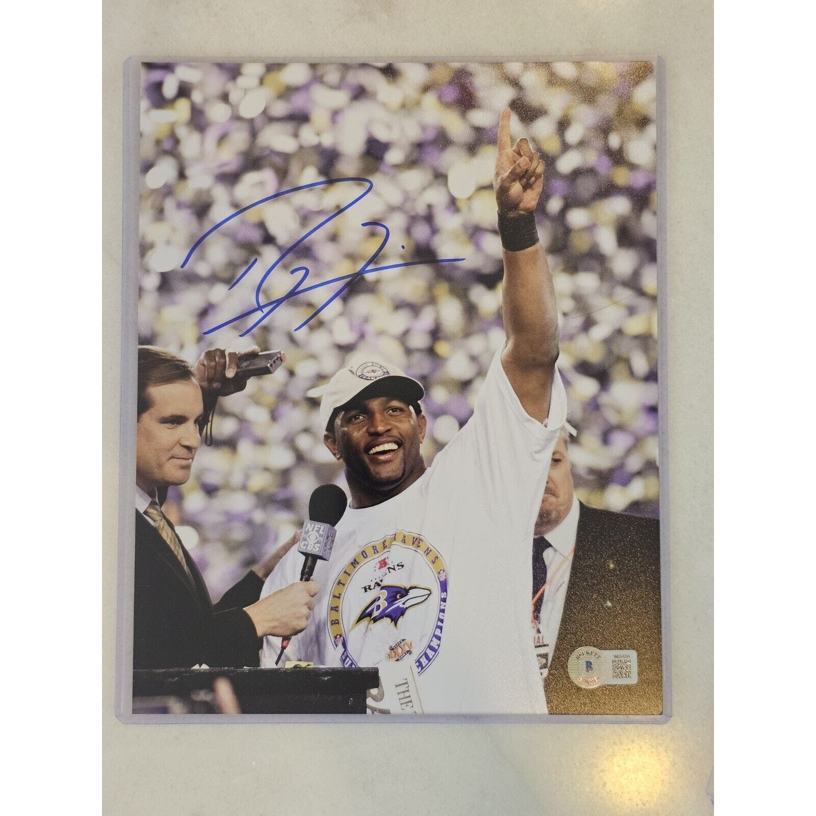 Ray Lewis Autographed/Signed 8x10 Photo Beckett Baltimore Ravens