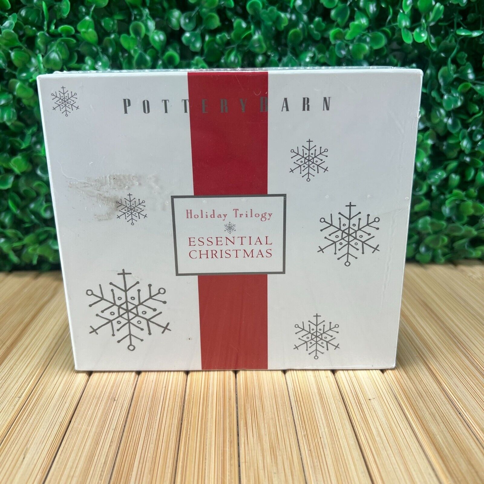 New POTTERY BARN HOLIDAY TRILOGY Essential Christmas 2004