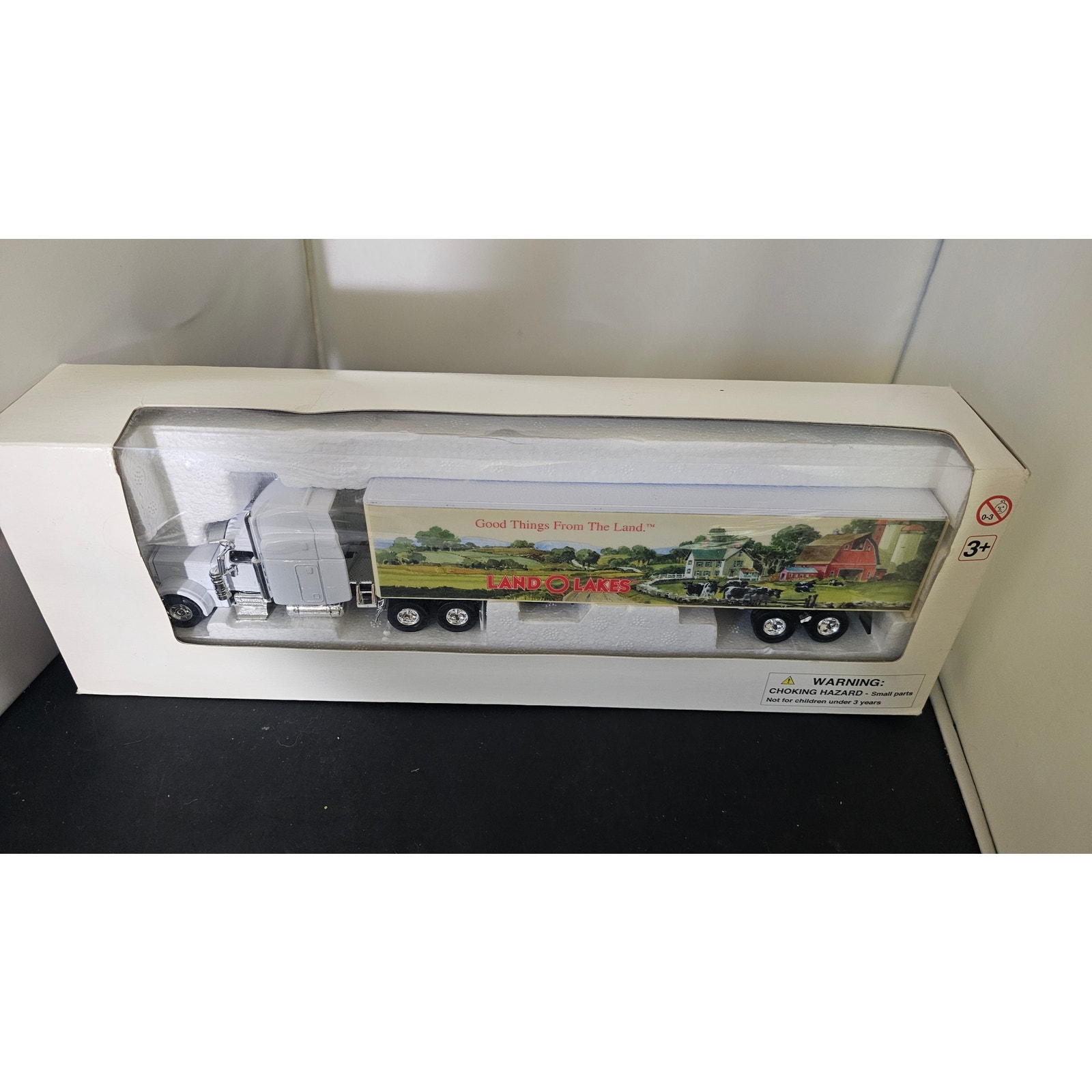 Ertl Collectibles, Land O'Lakes, 1995 GMC Cab with Trailer Die Cast Replica