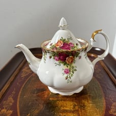 Royal Albert Old Country Roses Large Teapot