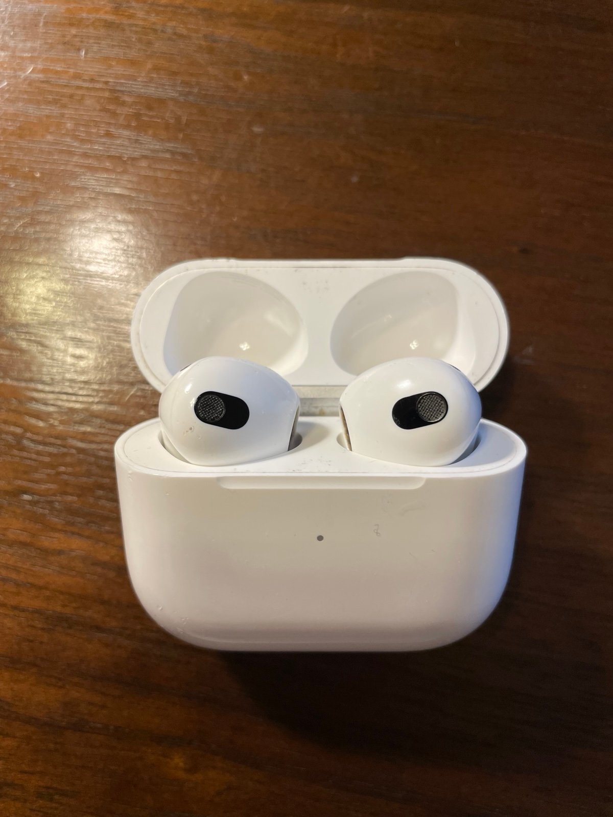 AirPods