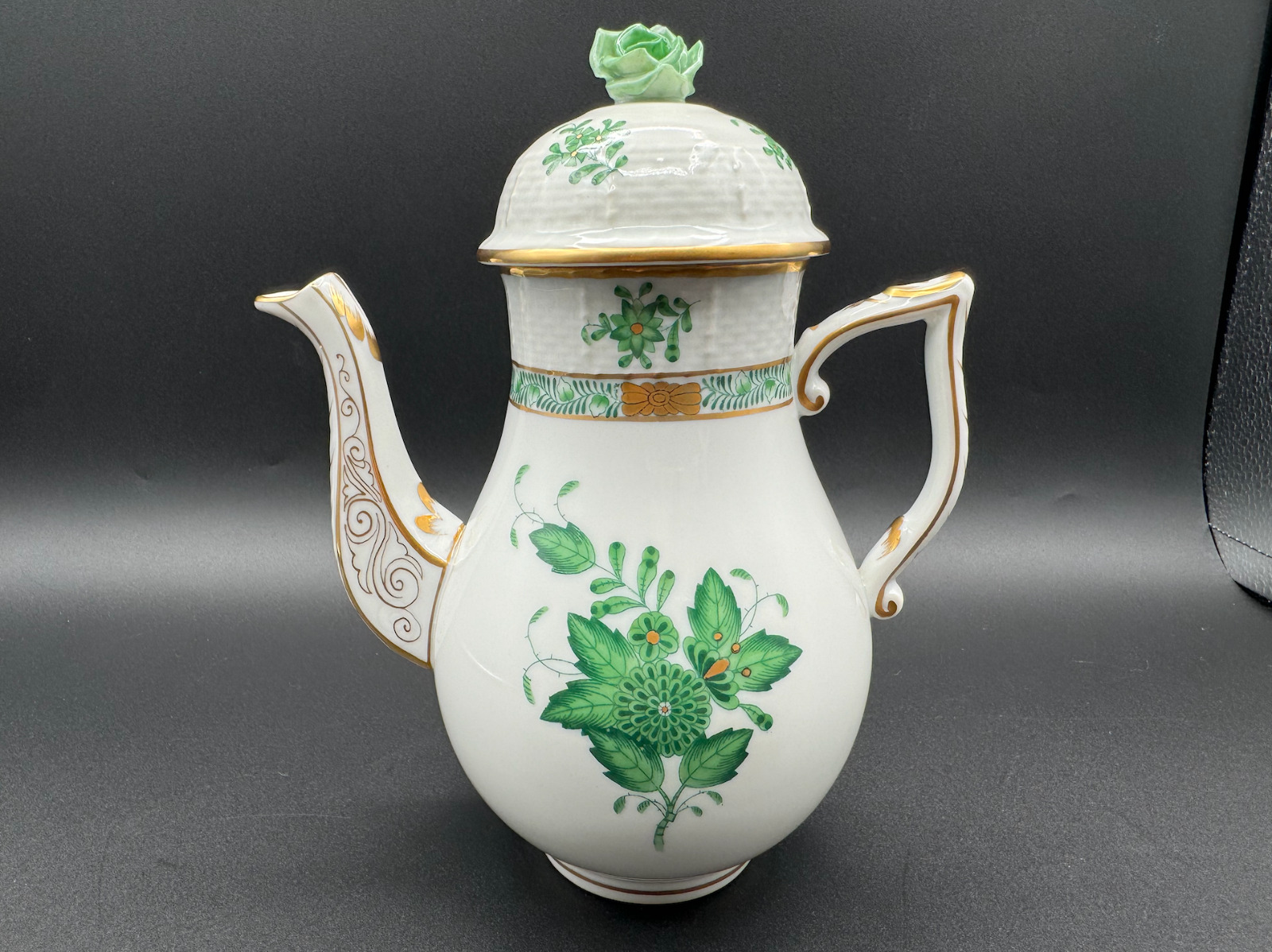 HEREND Chinese Bouquet Green(AV) Hand-painted Small Coffee Pot&Lid w/Rose Finial