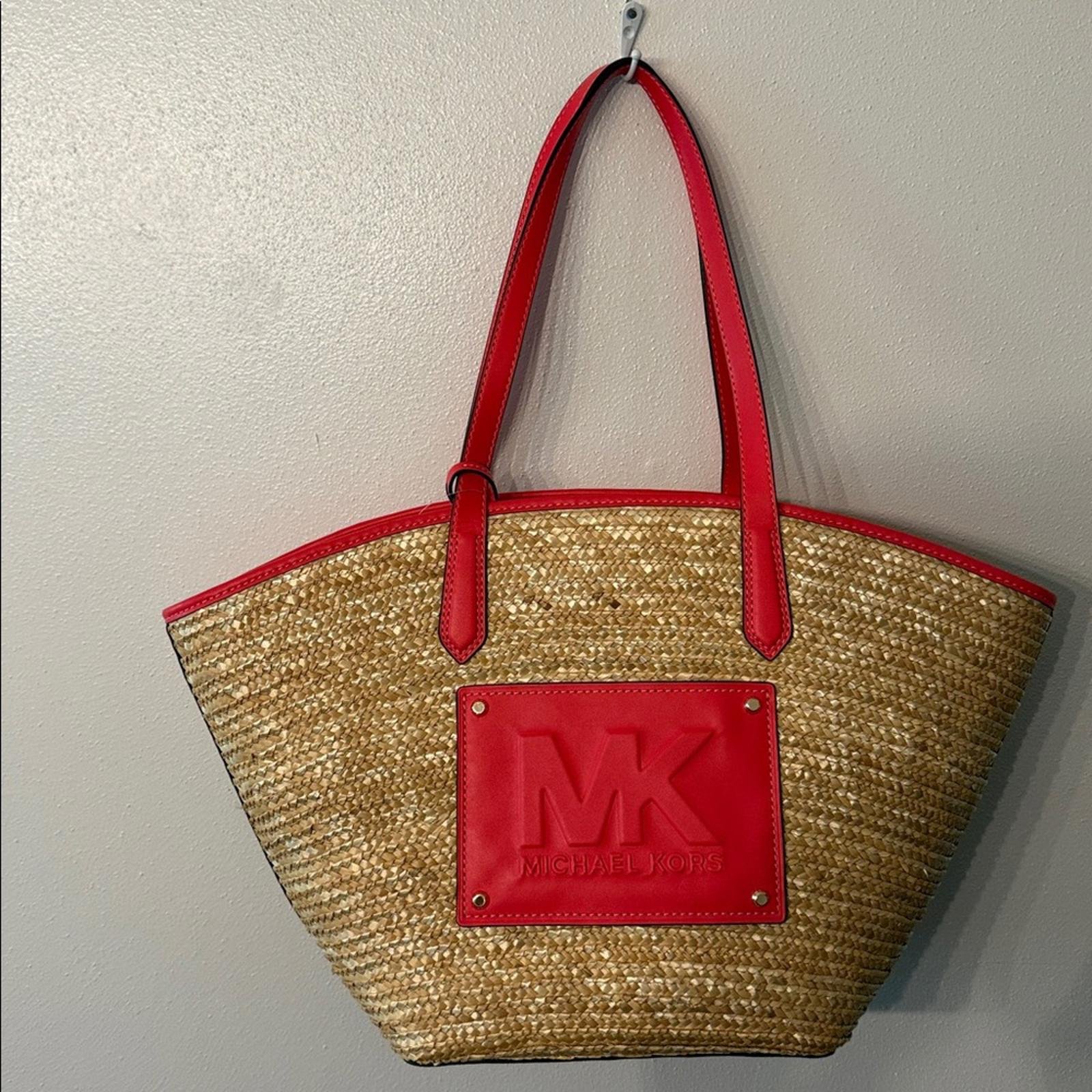 MICHAEL KORS KIMBER LARGE BUCKET DRAWSTRING SHOULDER TOTE BAG